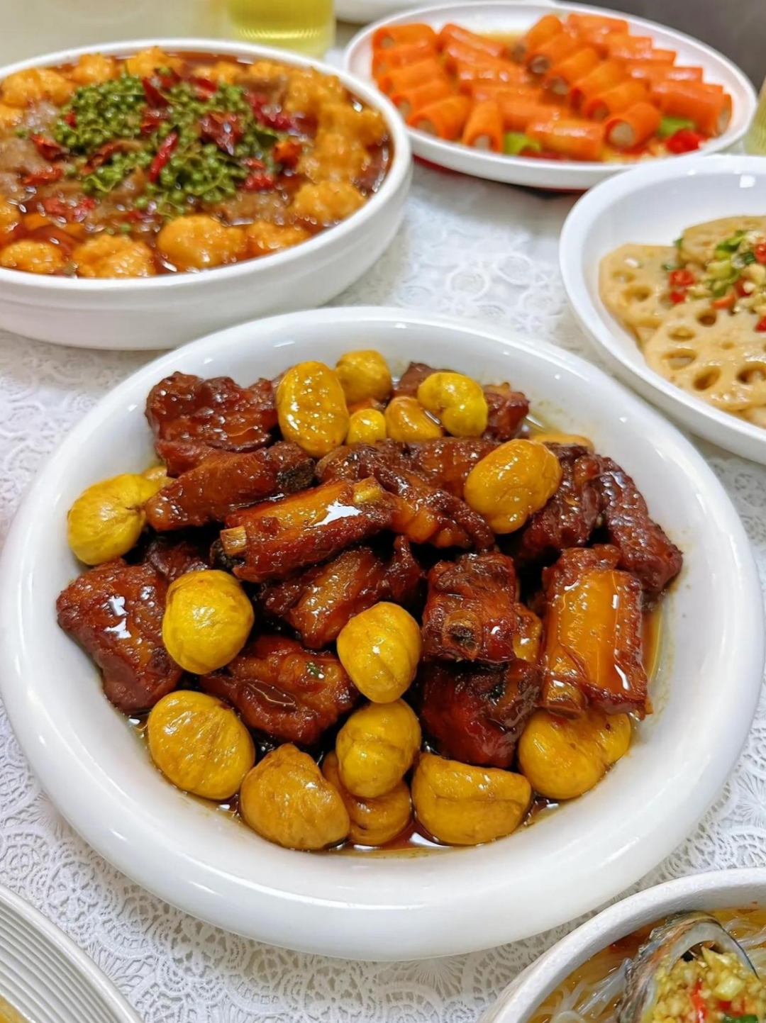 今天家里是有什么喜事降临,还是说有重要的客人来访?