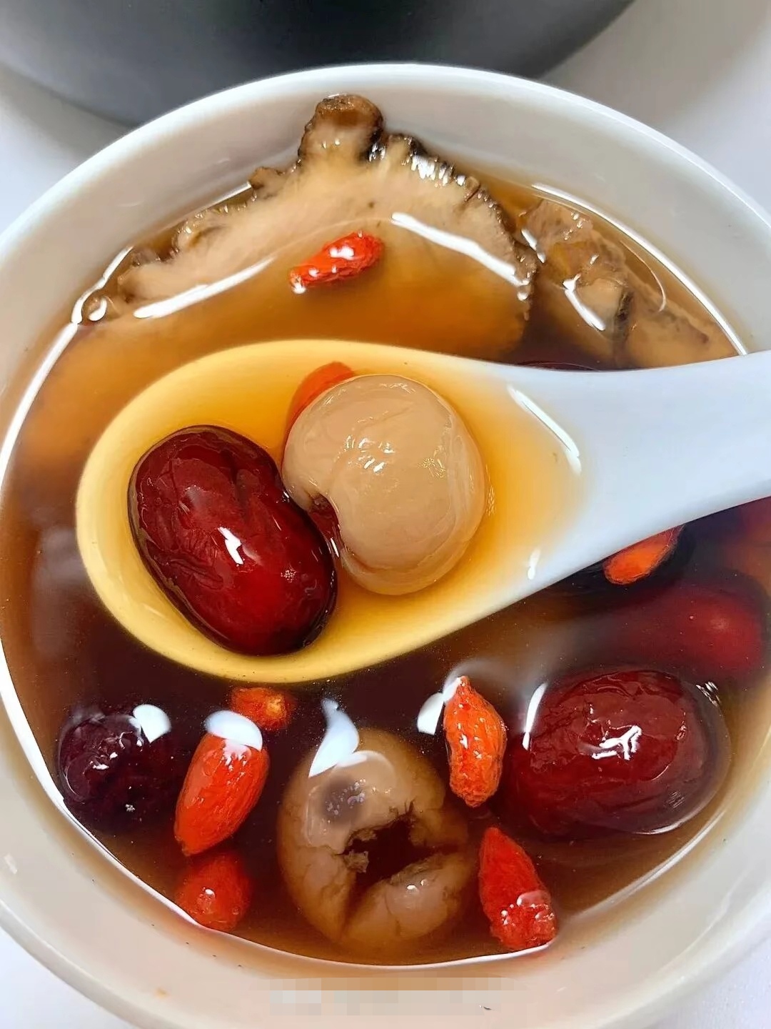 补气血不上火,常喝这碗汤,真的管用!