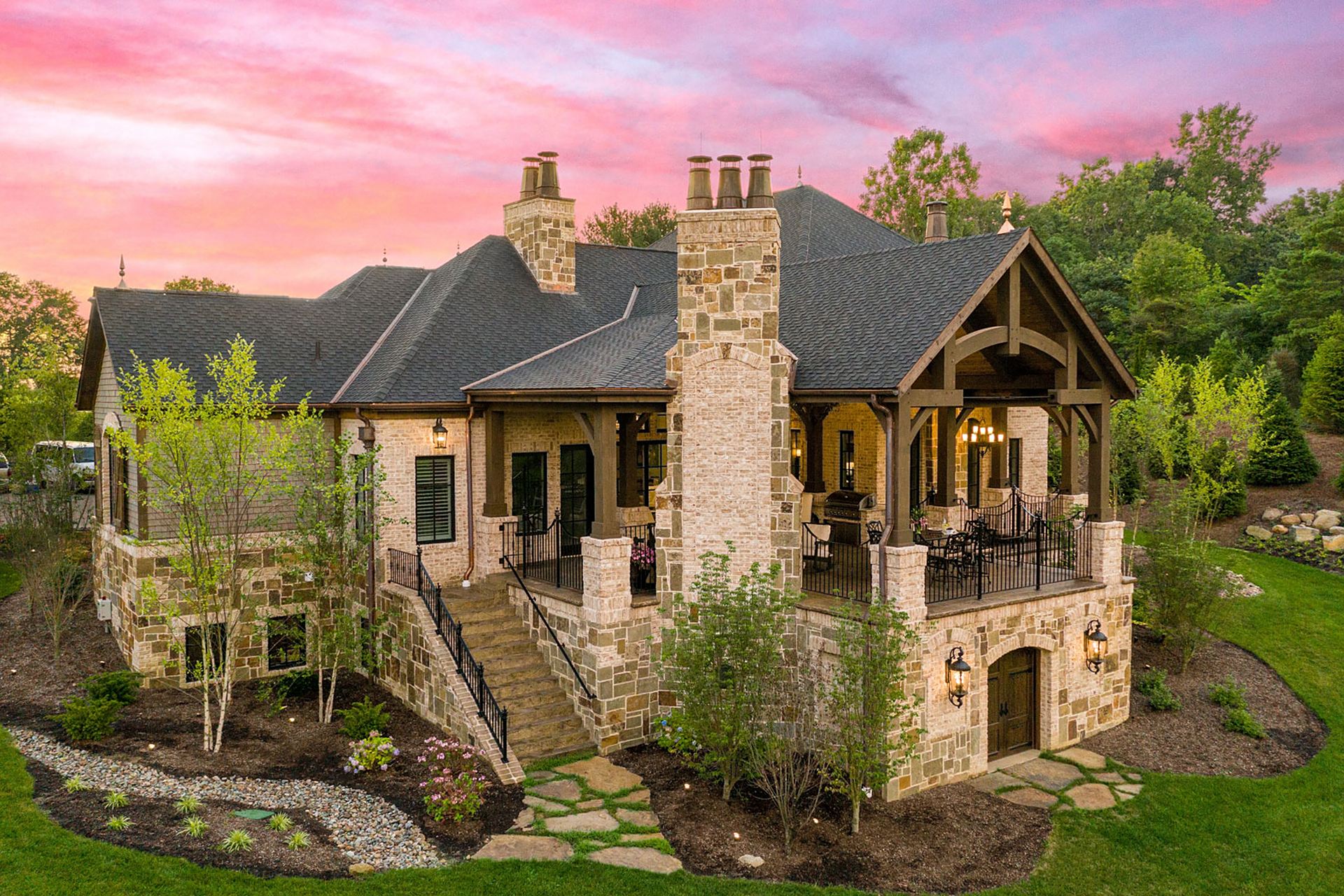 建造一座理想的木屋或者木屋别墅是现在很多人的生活方式#木屋