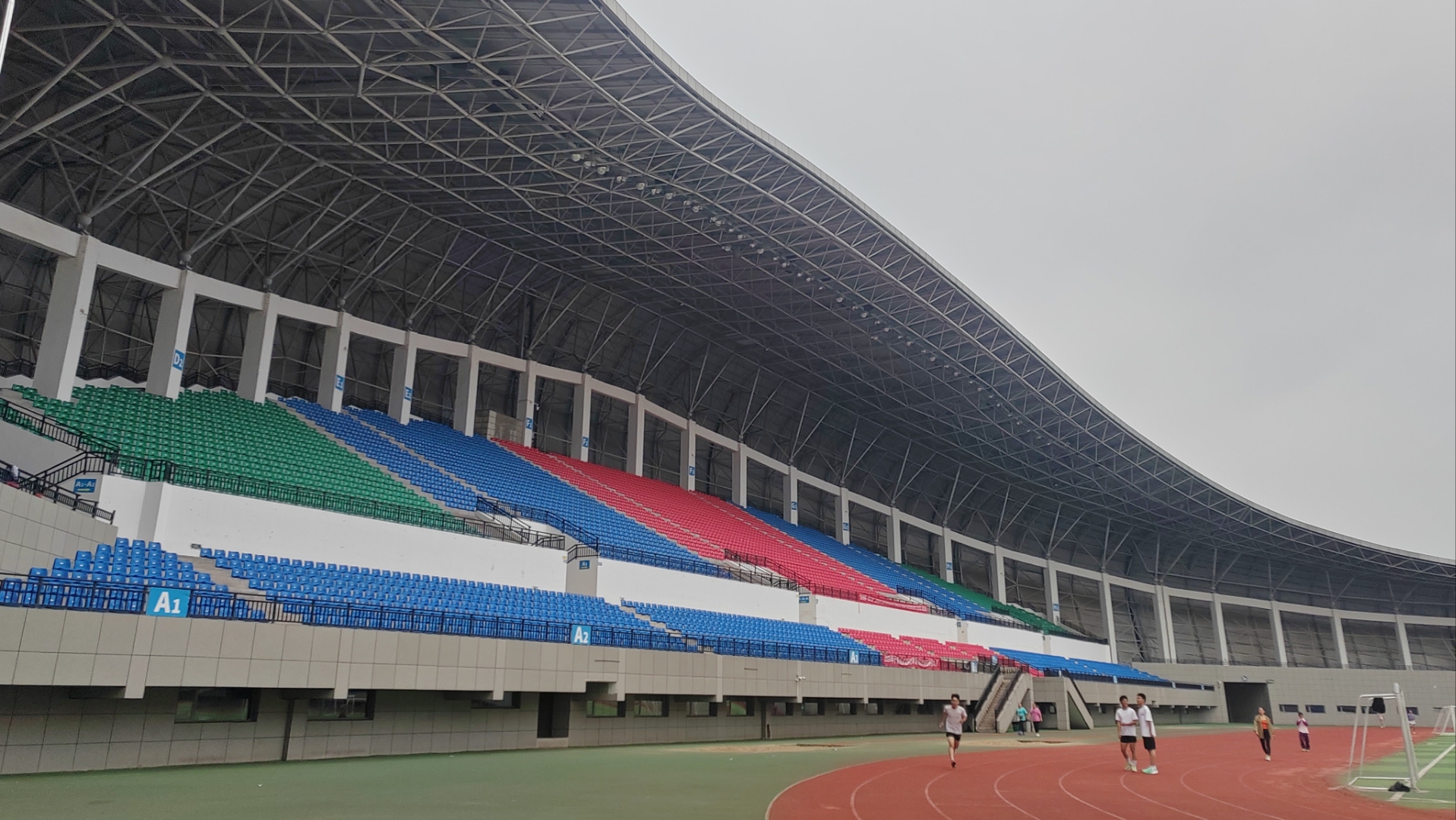 金秋动态创作赛# 10公里晨跑目标完成打卡 晨光初