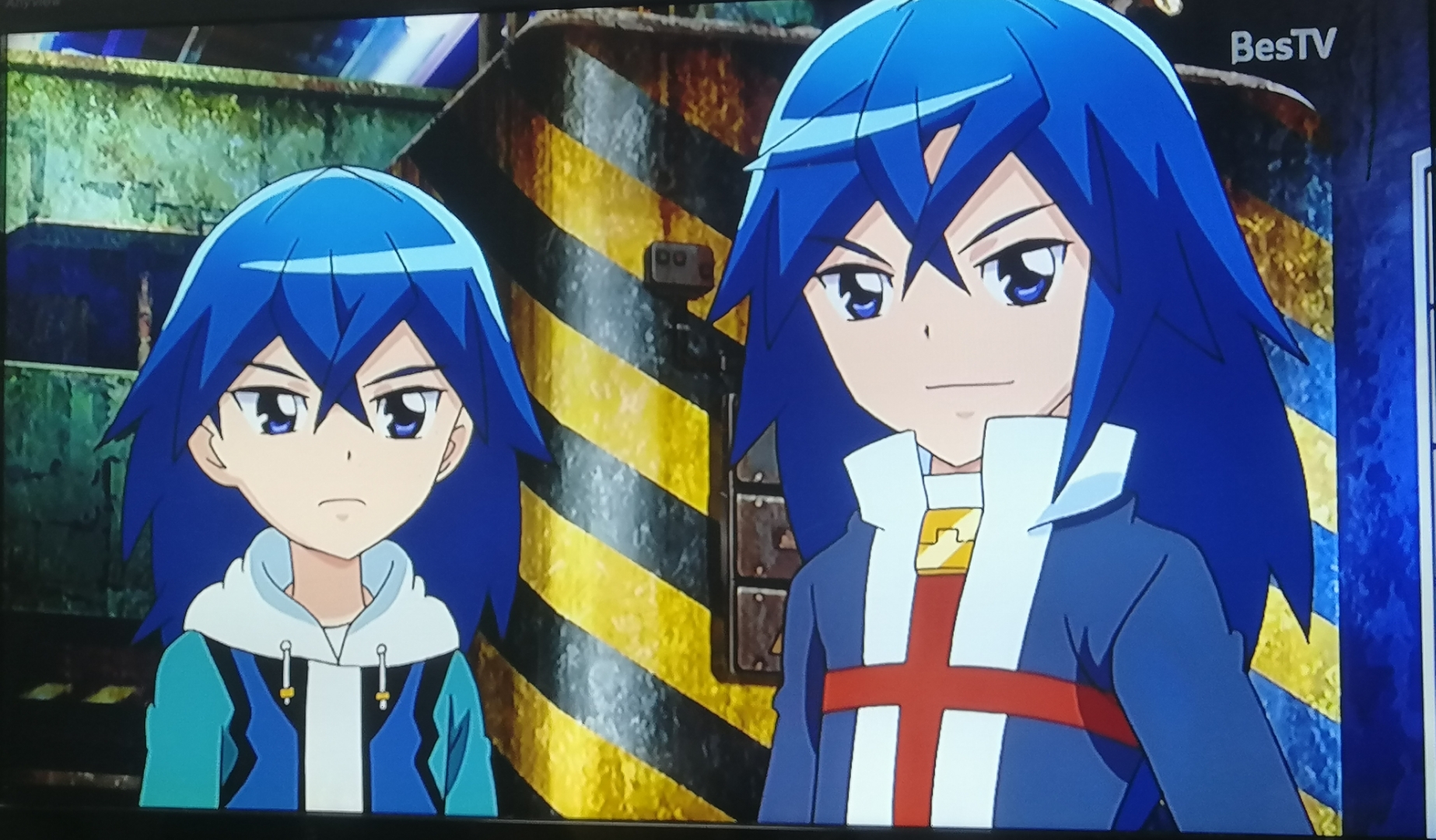 盟卡车神双胞胎兄弟:蓝宇昂与白夜(蓝月昂)[爱你]#盟卡车神