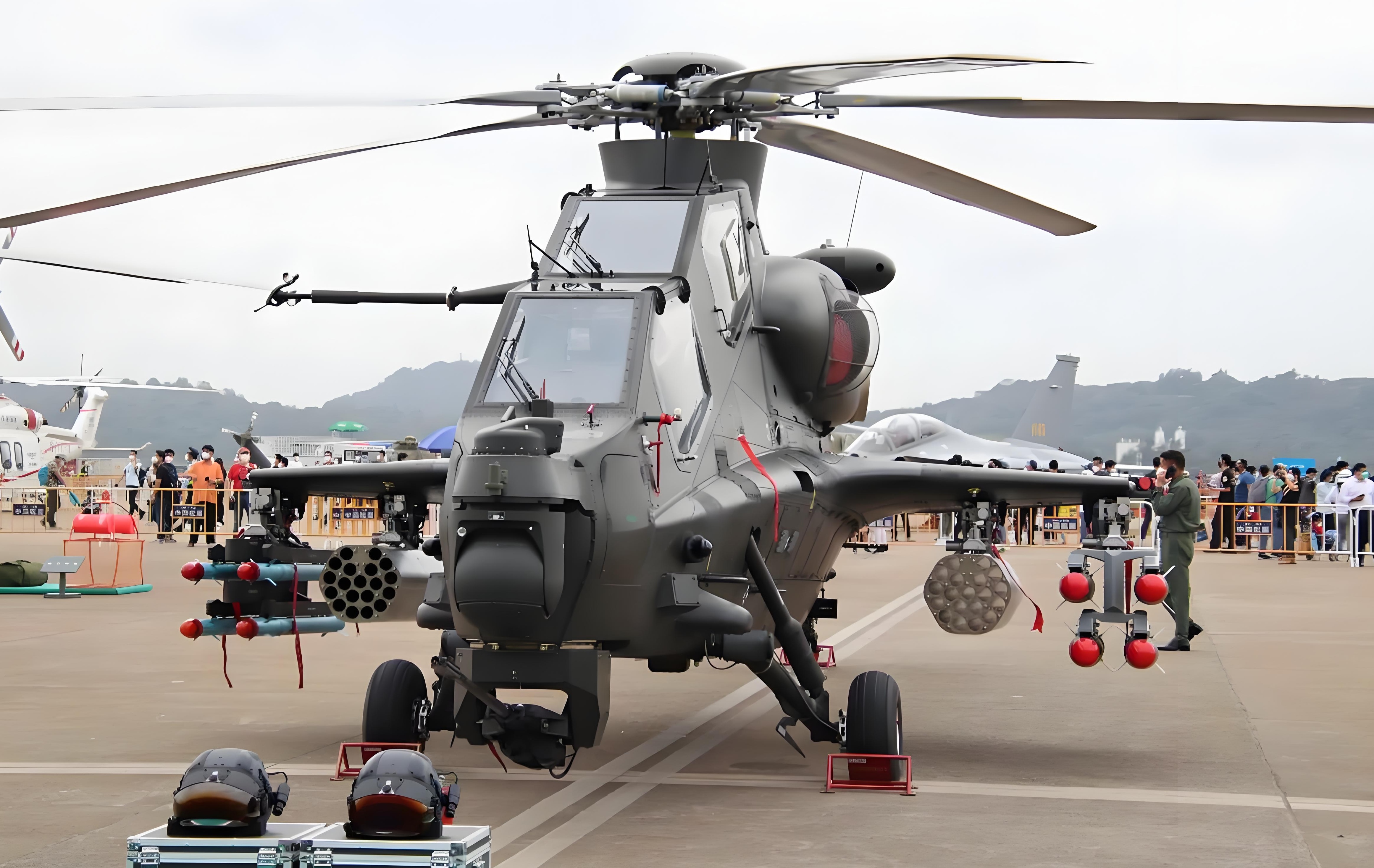 美军的阿帕奇直升机虽然名气很大,但在高原地区,它的性能经常是大打