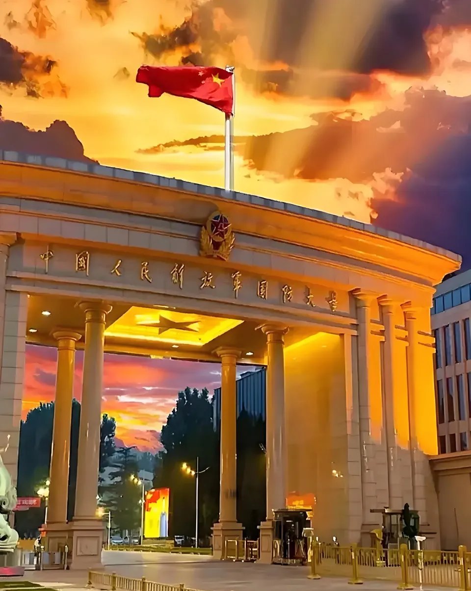 本科生当兵的四大优势:高起点,快发展,值不值你说