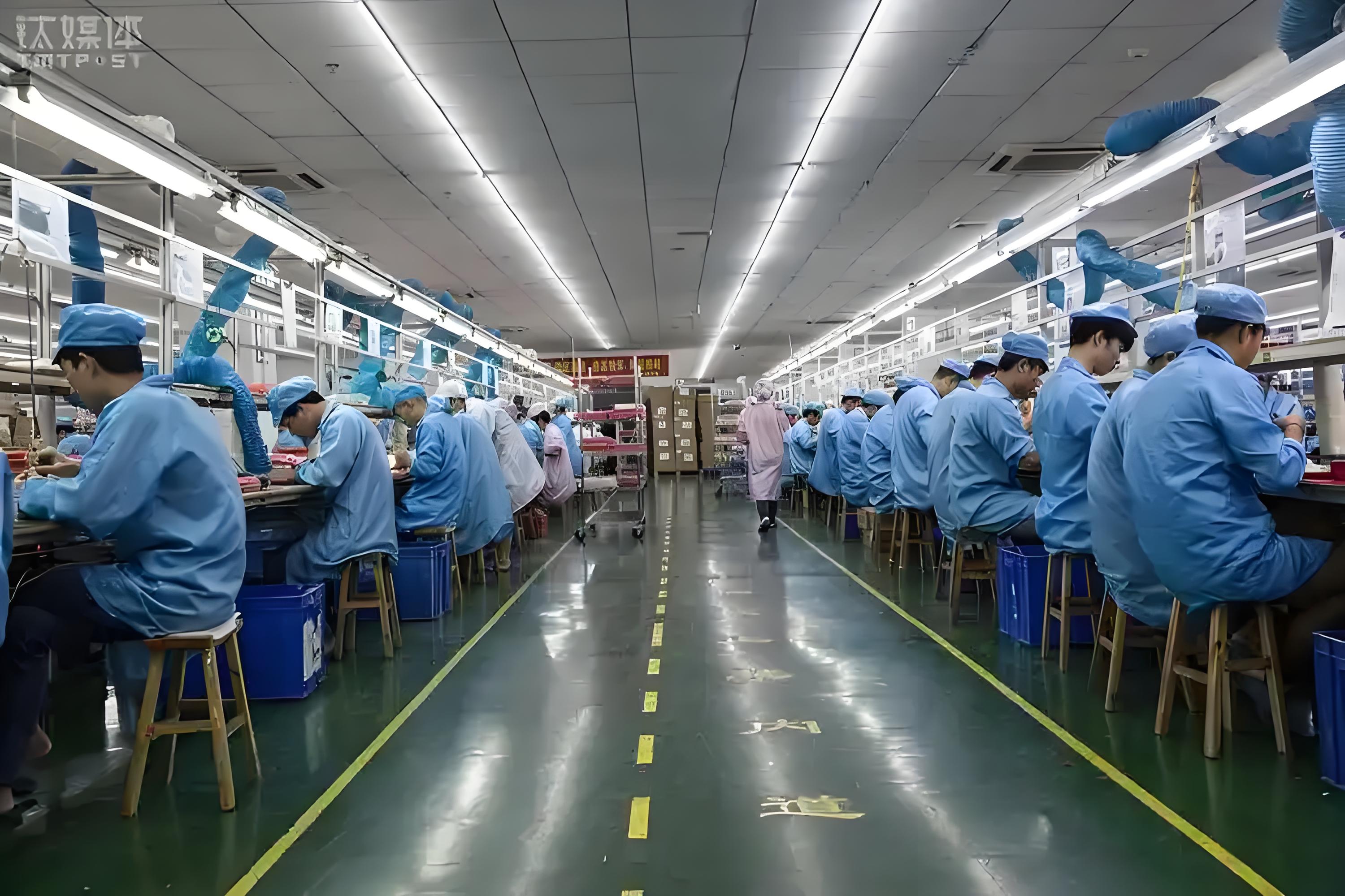 曾几何时,深圳的工业园区里工厂鳞次栉比,机器的轰鸣声不绝于耳