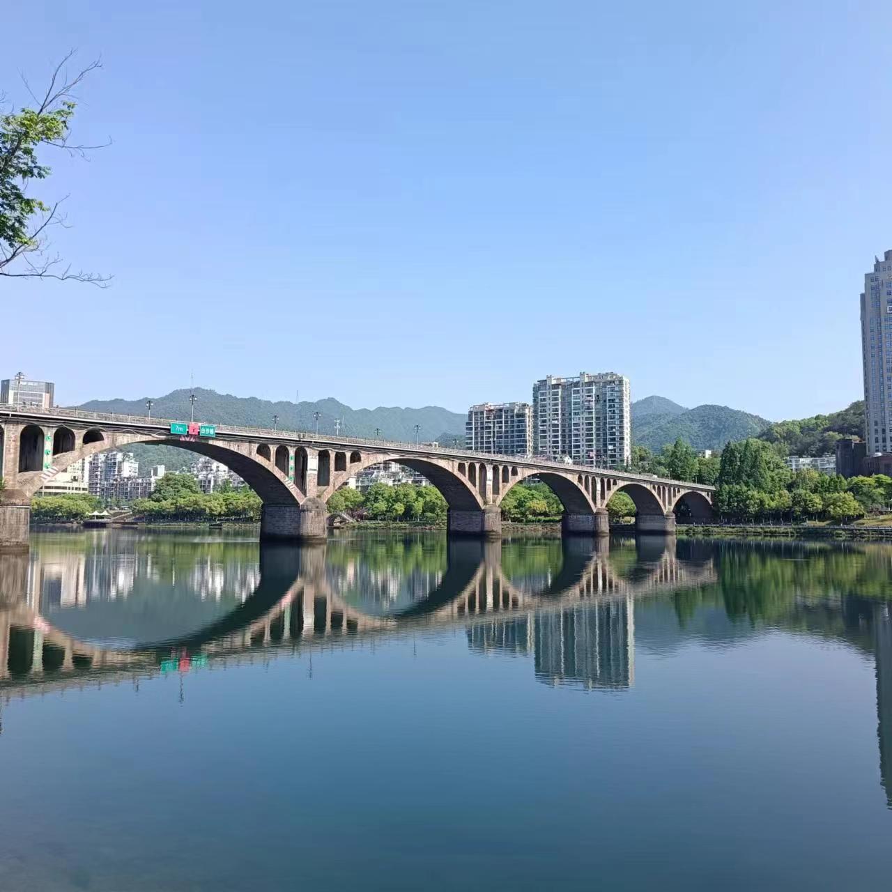 好风景分享,这是建德新安江,唐朝大诗人孟浩然笔下古诗