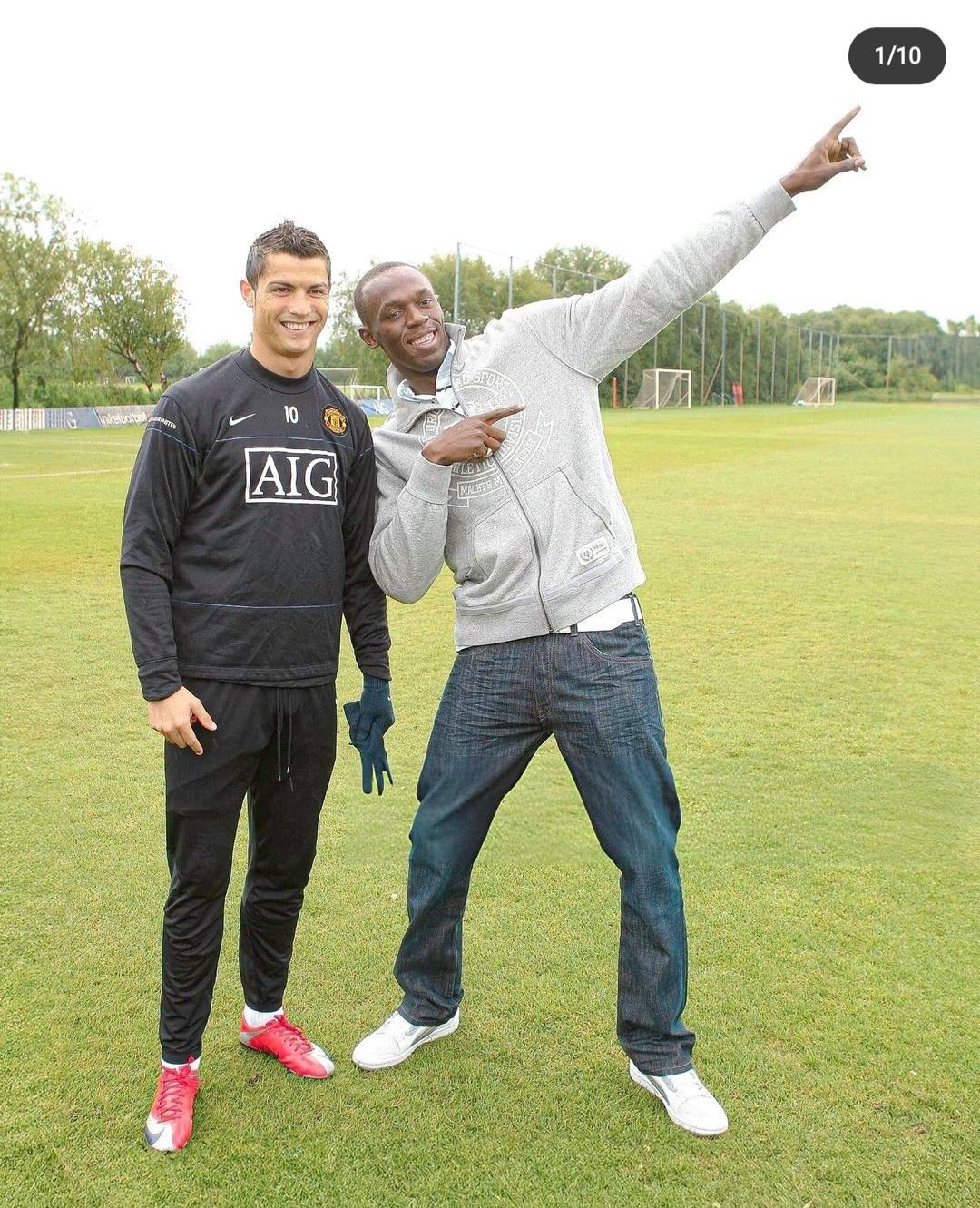 听说博尔特最近踢球把跟腱踢断了[笑哭]祝他早日康复