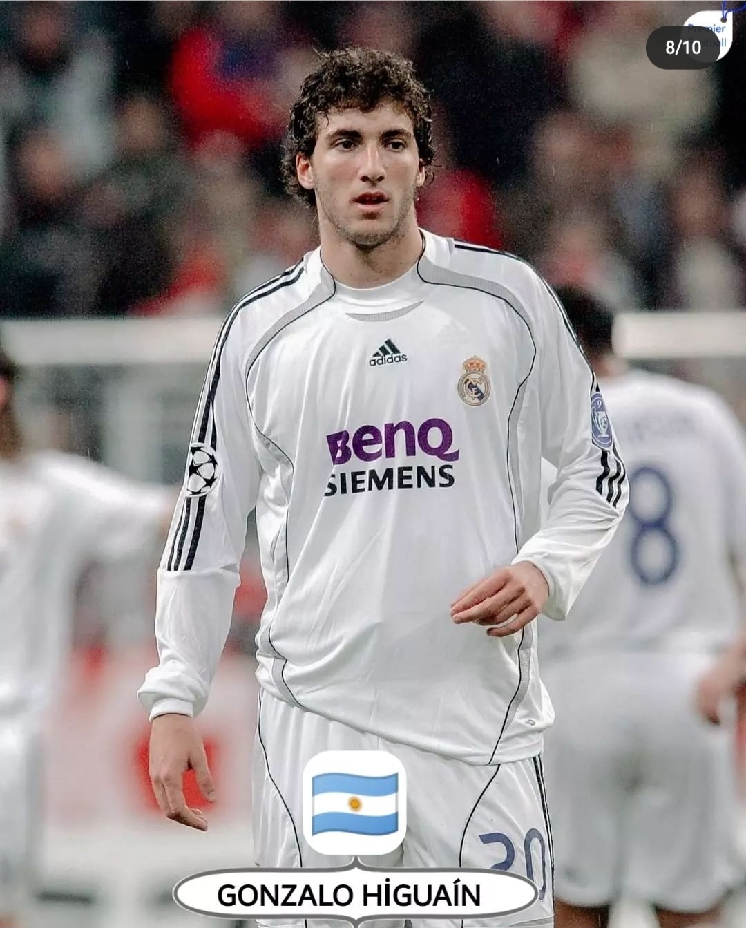 刚到皇马的伊瓜因