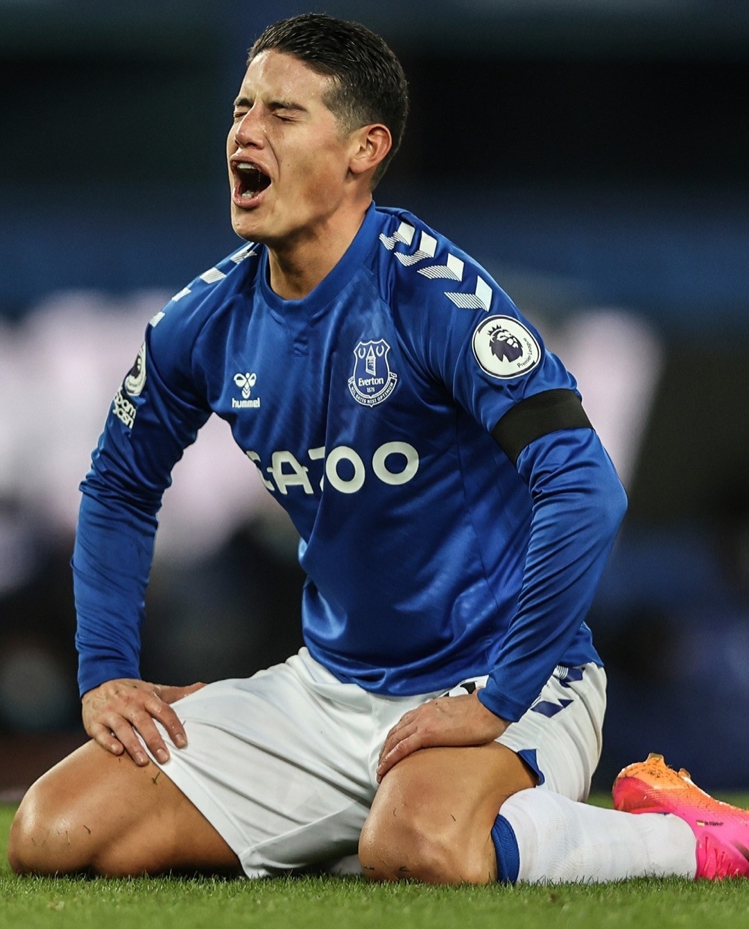 j罗高开低走的埃弗顿生涯