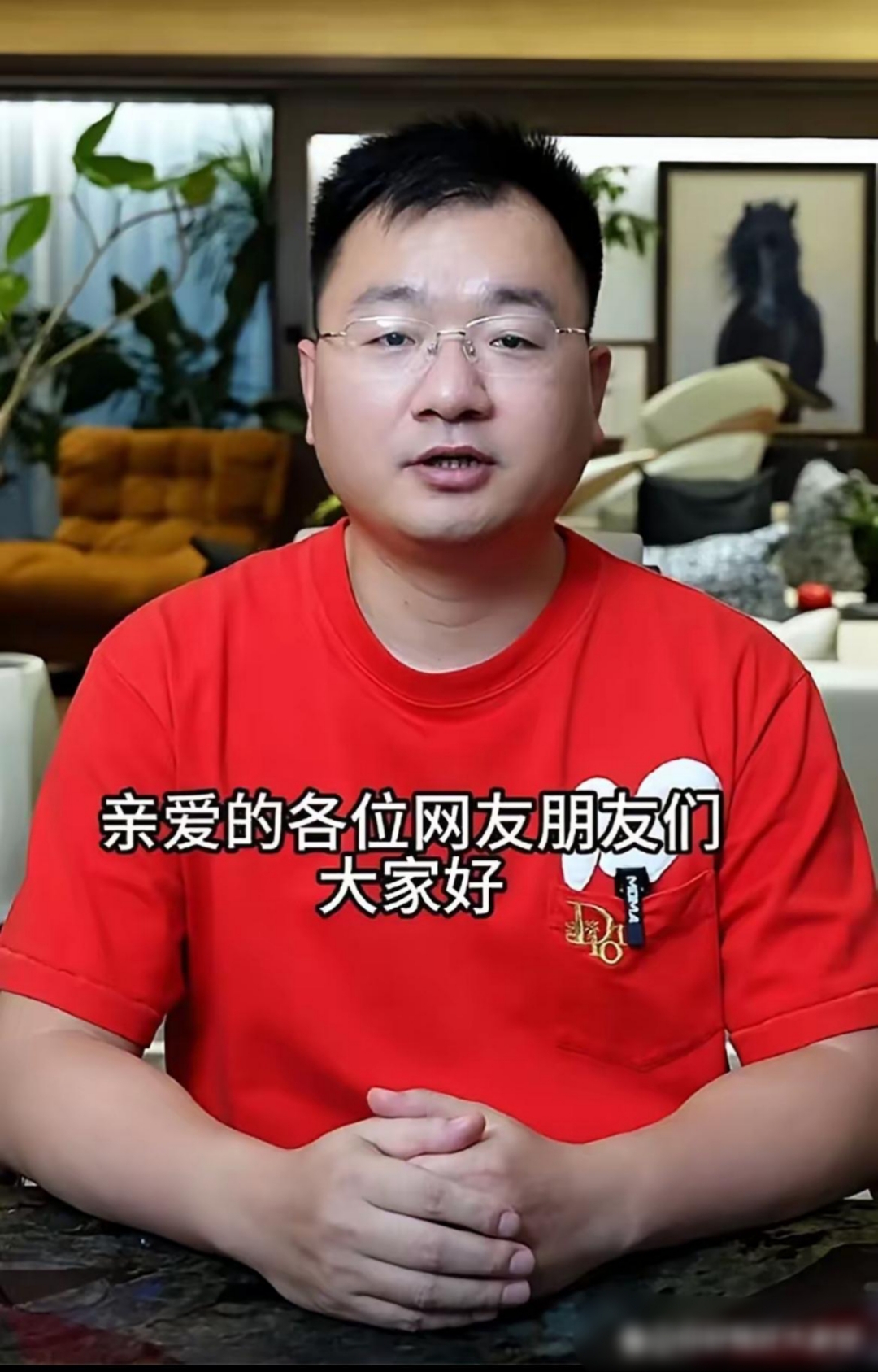 如果不是和辛巴吵架,还真不知道大小杨哥背后的老板就是卢文庆,总