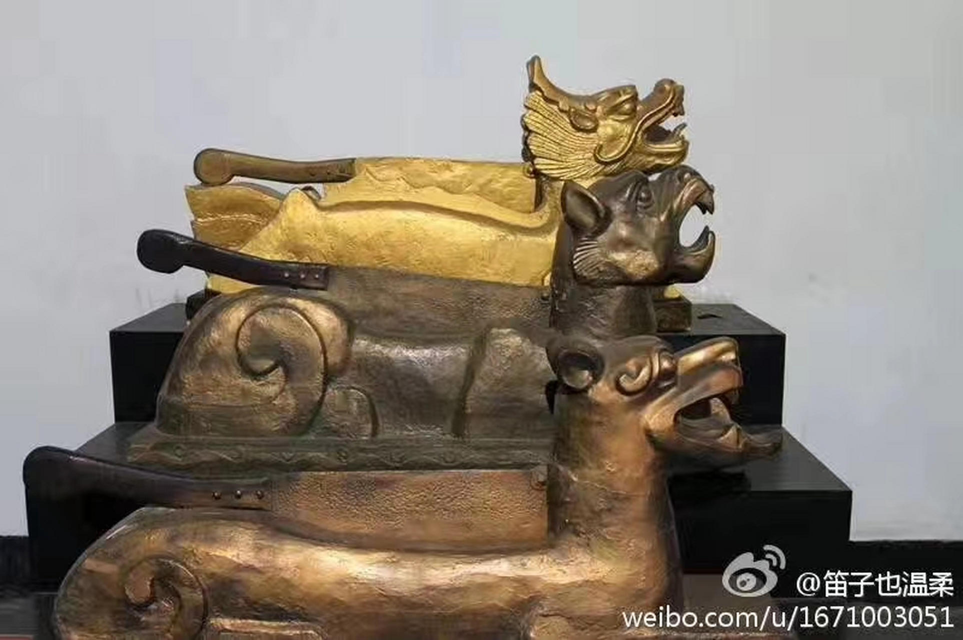 包公三铡刀 又名:御铡三刀.分为龙头铡,虎头铡,狗头铡.