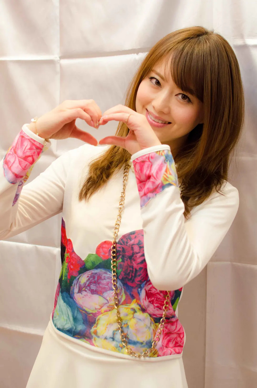 吉泽明步[鲜花]