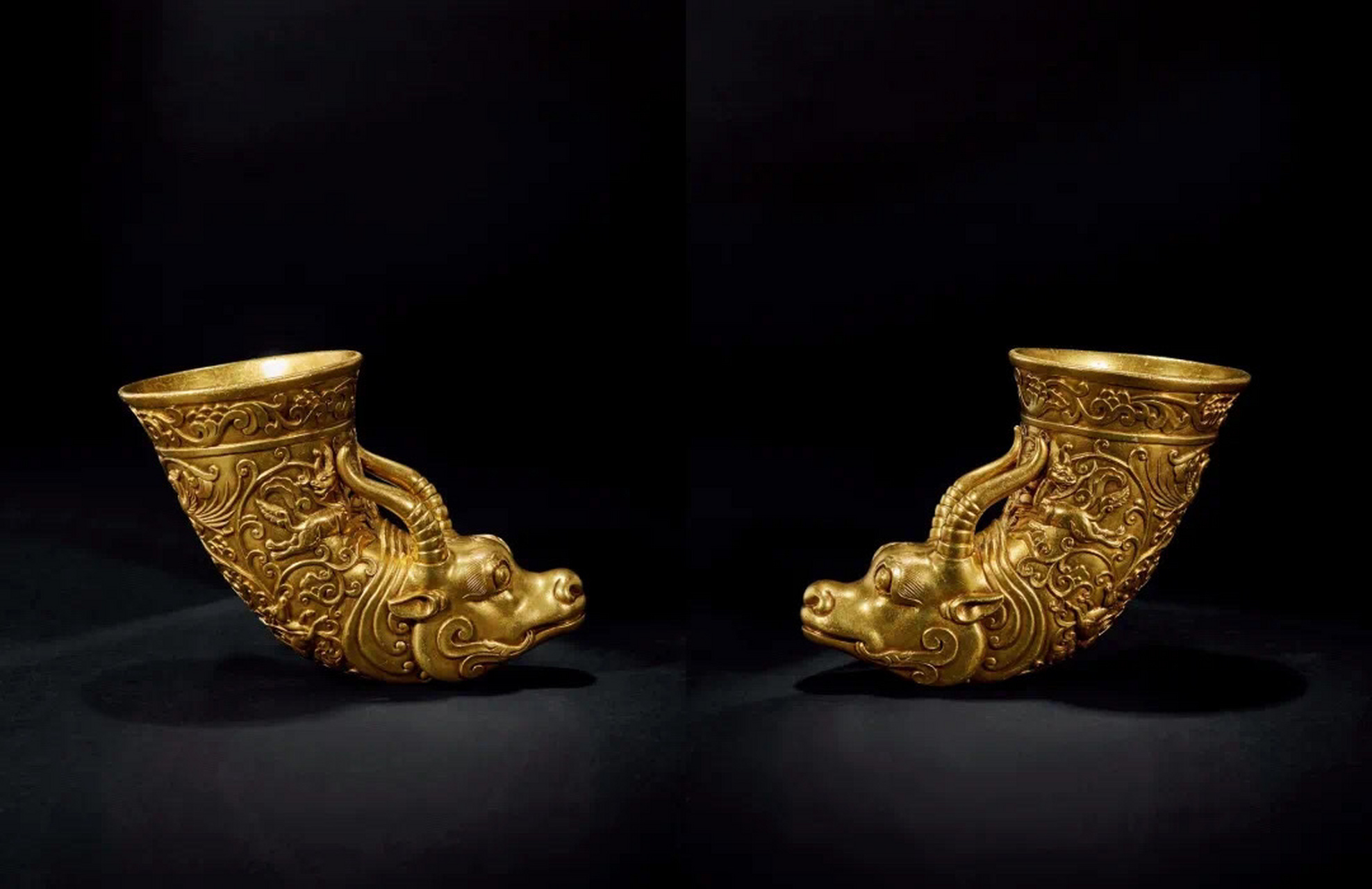 清乾隆 金质牛首"周兕觥 乾隆御制"来通杯 高 9.5 cm,口径 7.