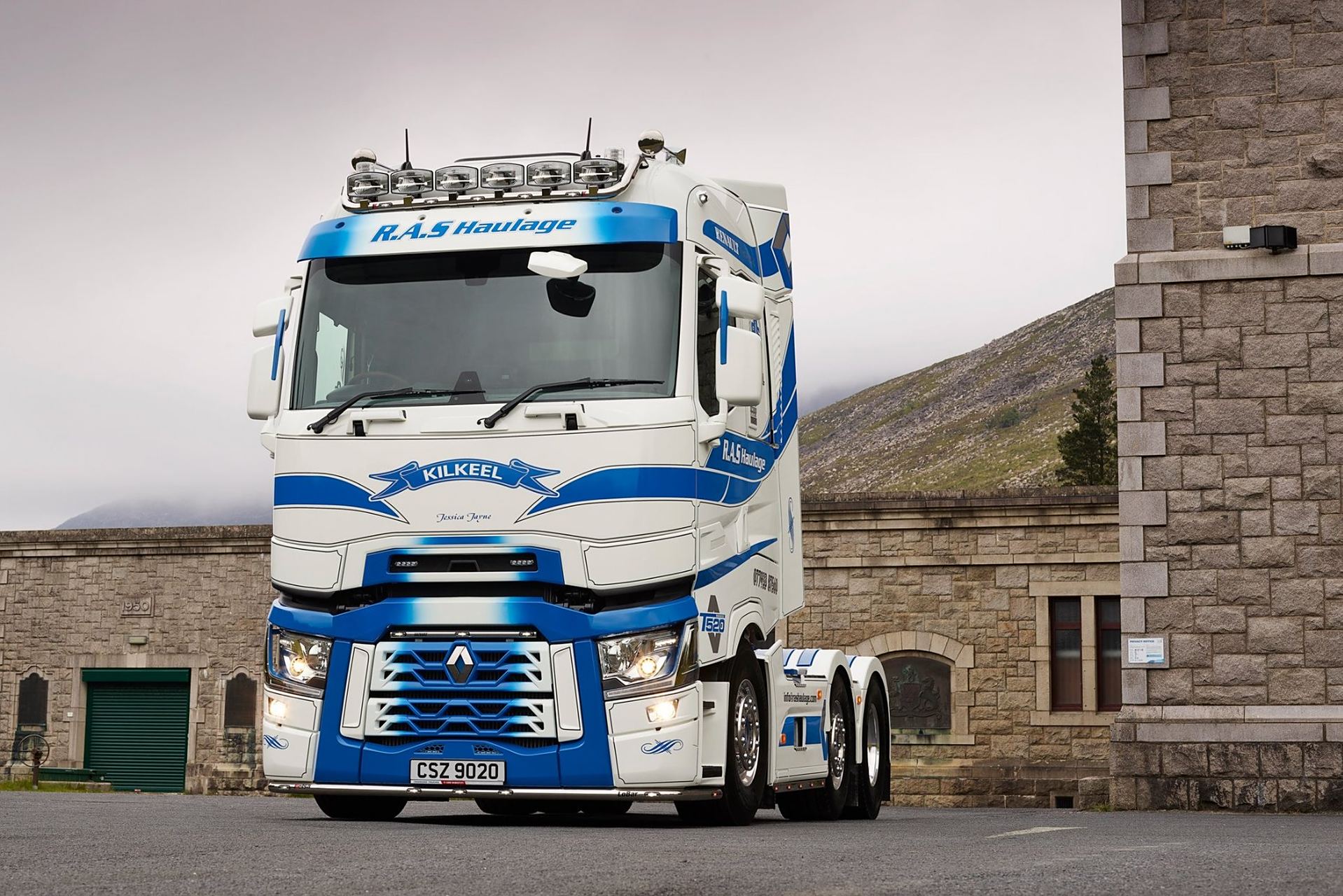 雷诺卡车,力量与美的交融作品!