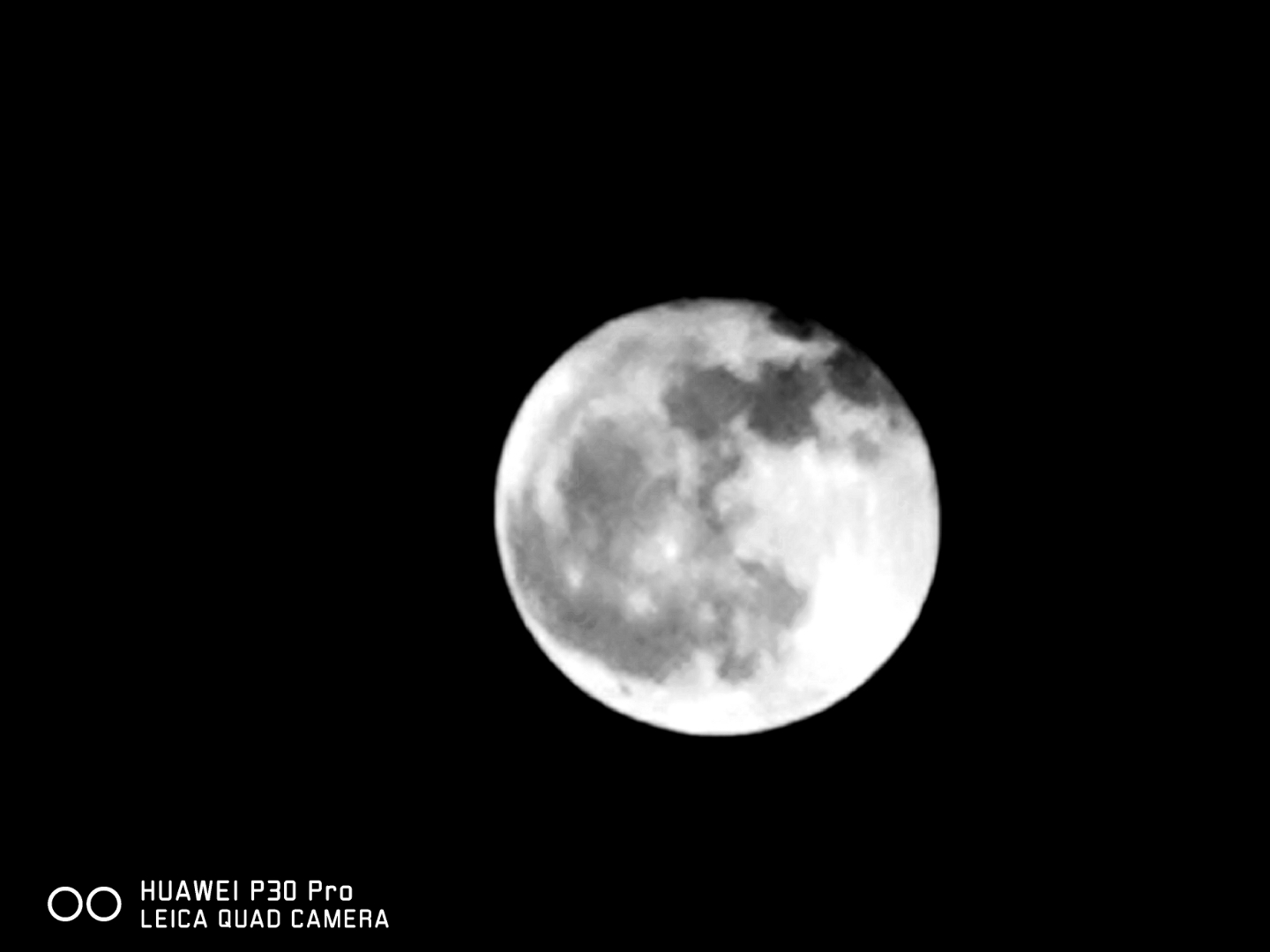 今晚月亮一起拍,华为p30 pro镜头下,记录美好时刻.
