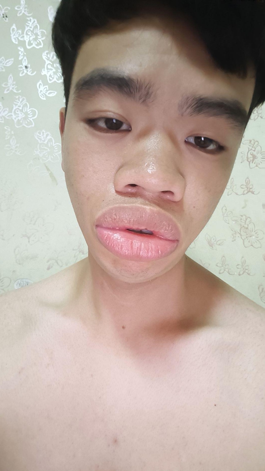 老公的表弟,今天都三十二岁了还没谈过恋爱,至今连