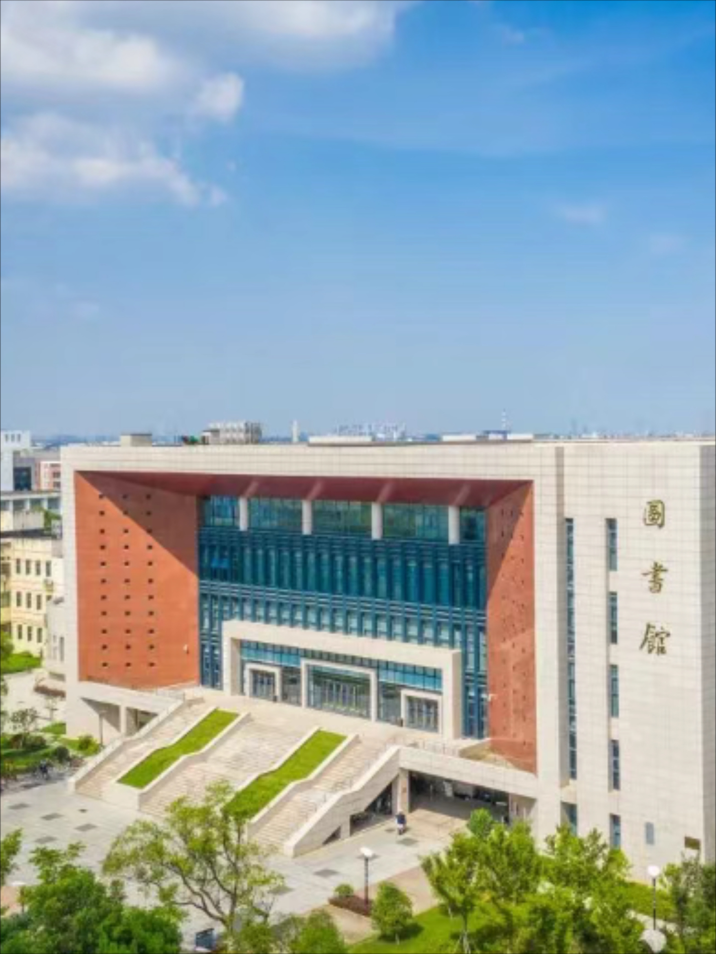 华东交通大学什么档次图片