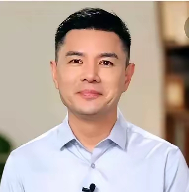 赵普老师笑容亲切,今天上课一定又精彩!