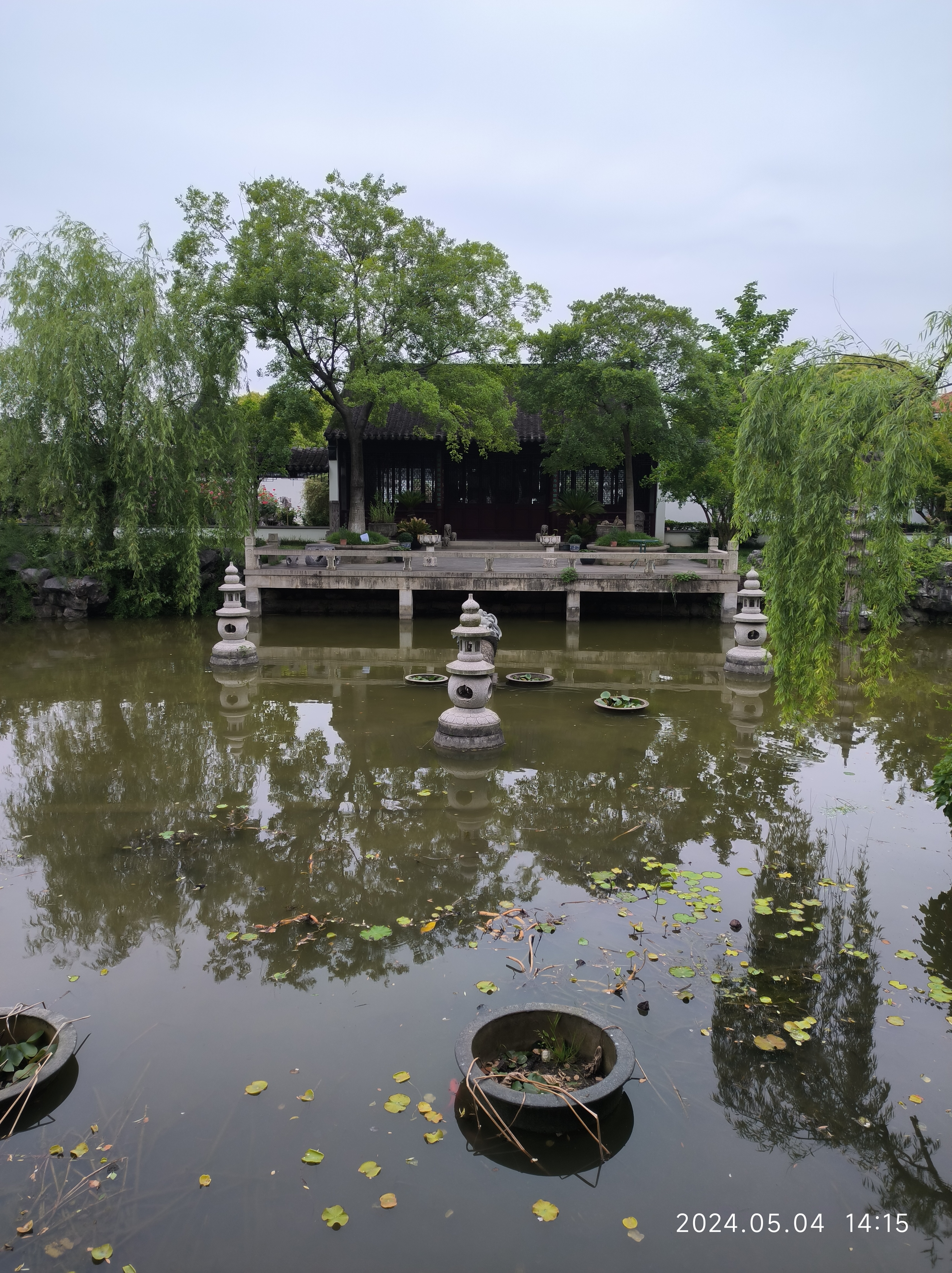 苏州后乐园    苏州有个后乐园,位于相城区阳澄湖镇,和皇罗禅寺相邻