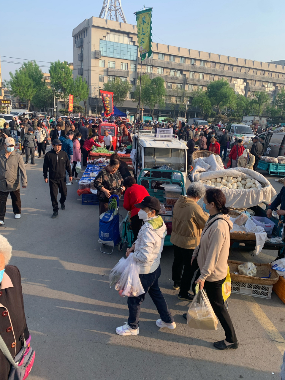 人家烟火气,最抚凡人心…济南老东门早市