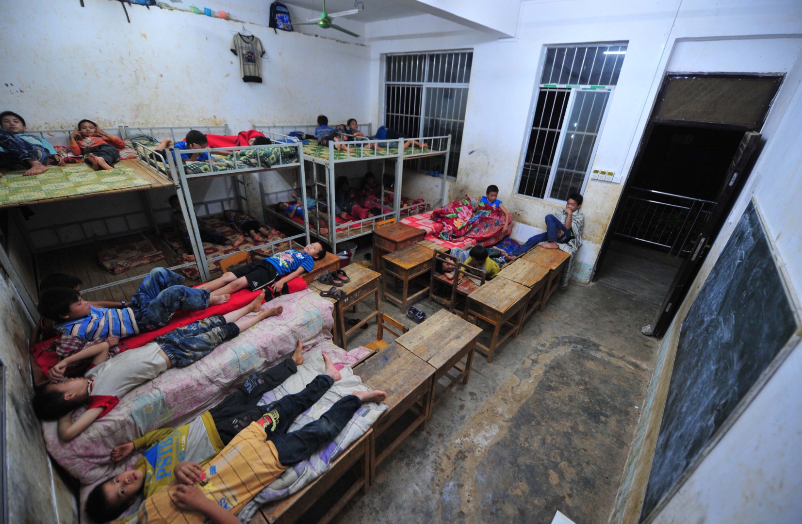 "非学无以立身,非教无以立国"教育唤醒2160天