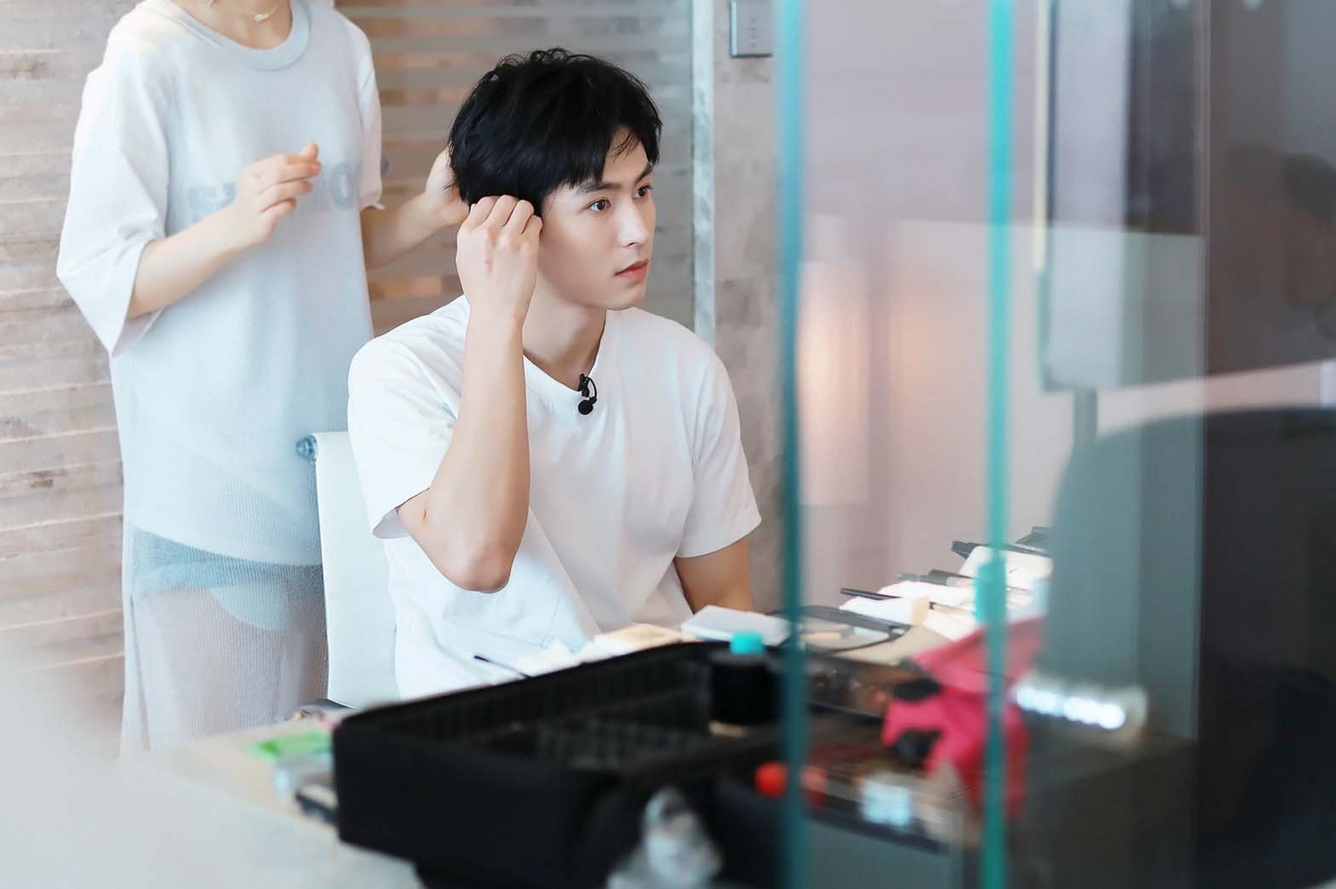 张哲瀚owhat杂志图片#张哲瀚[给你小心心]