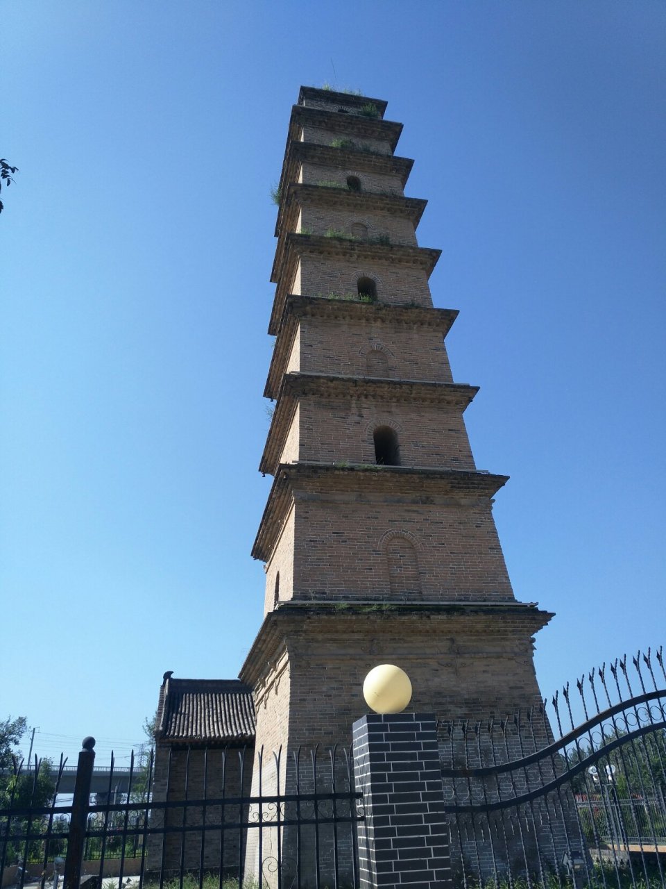 陕西省渭南市临渭区庆安寺塔.