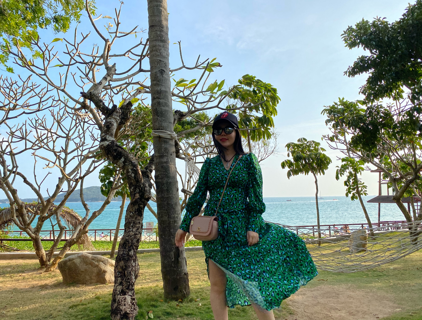 阳光沙滩魏新雨