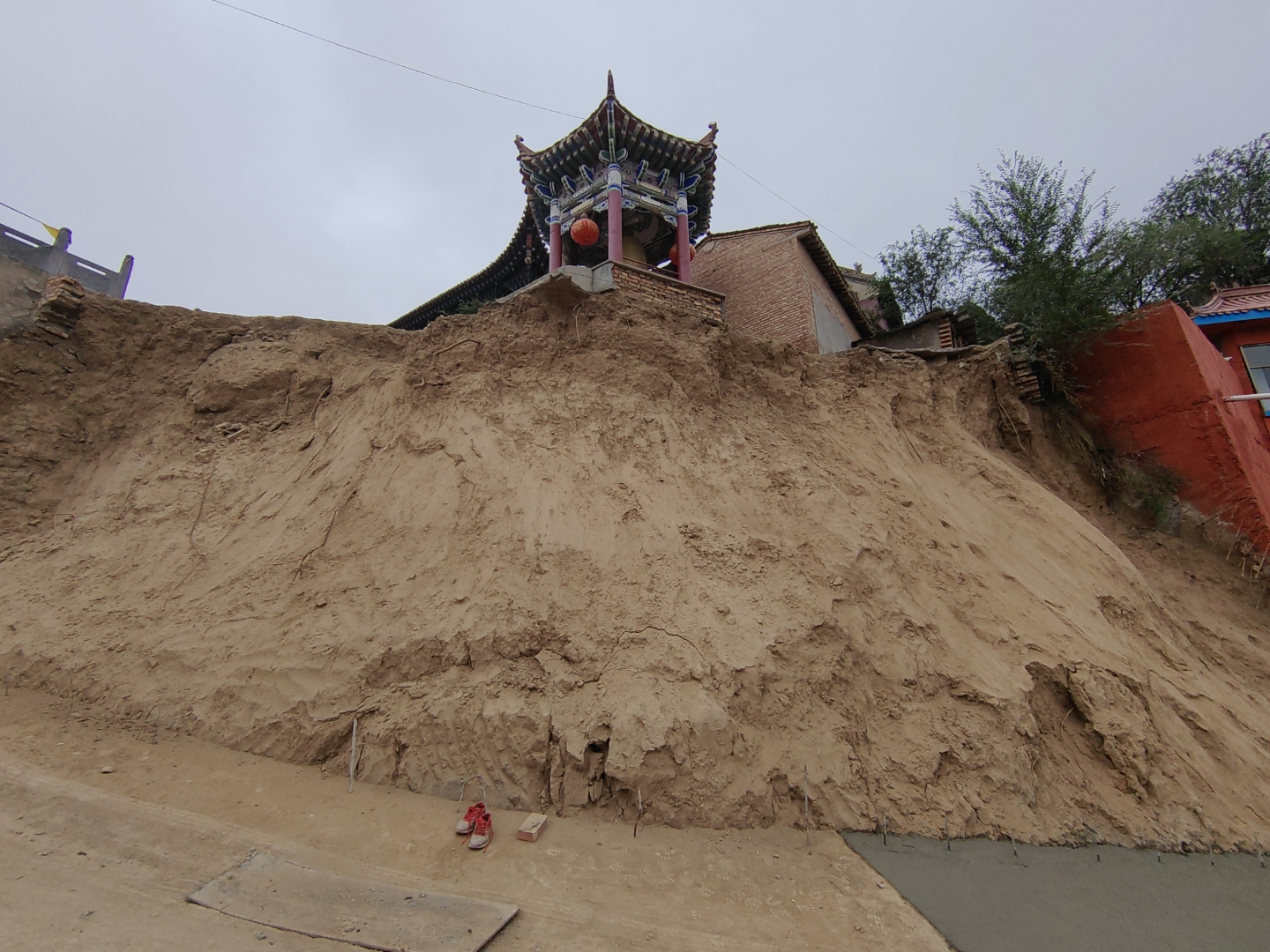 我的旅行日记# 通渭一个书香之县,一个看了就想上的清凉寺,没有办法