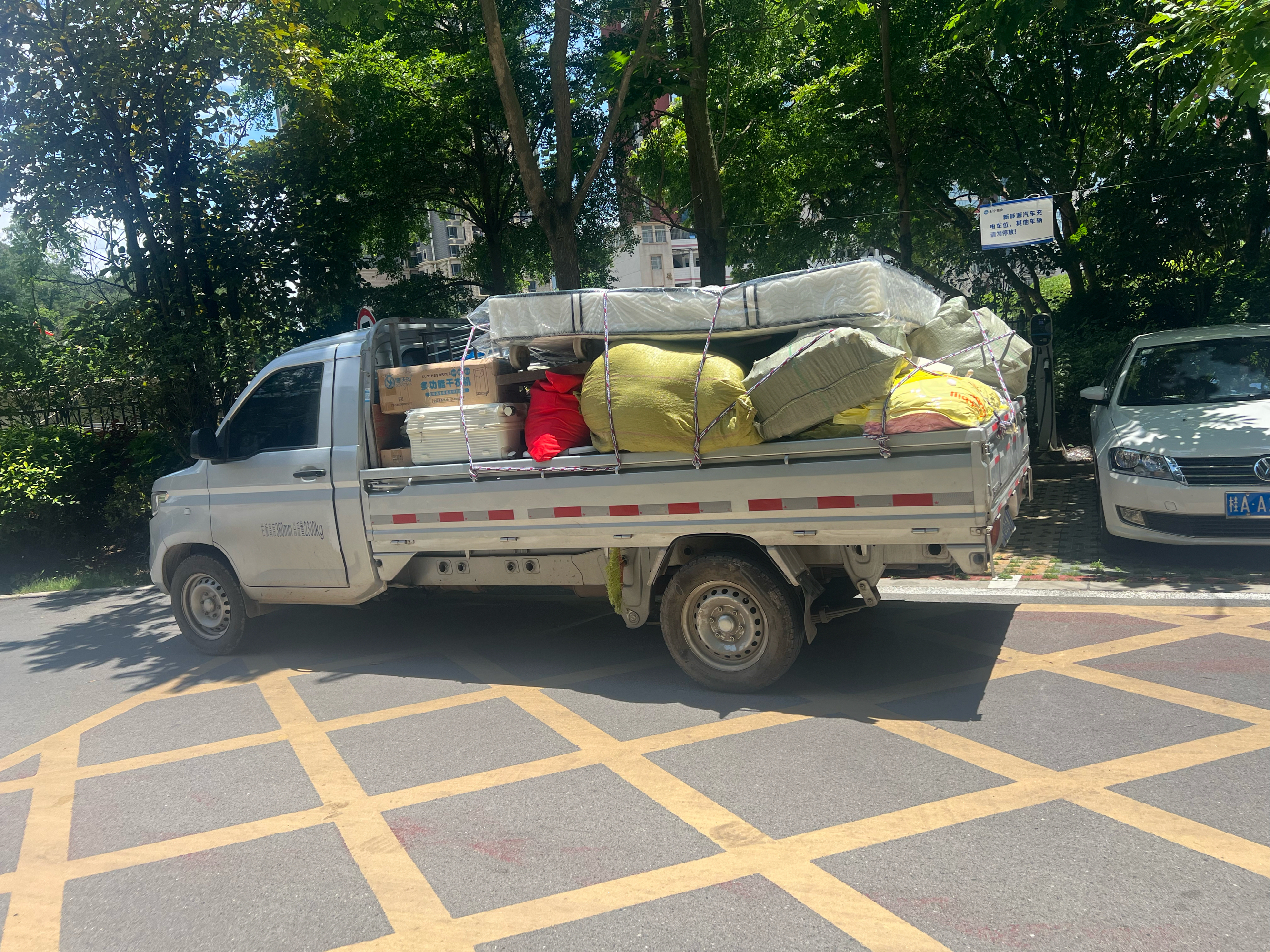 搬家行李图片真实照片图片