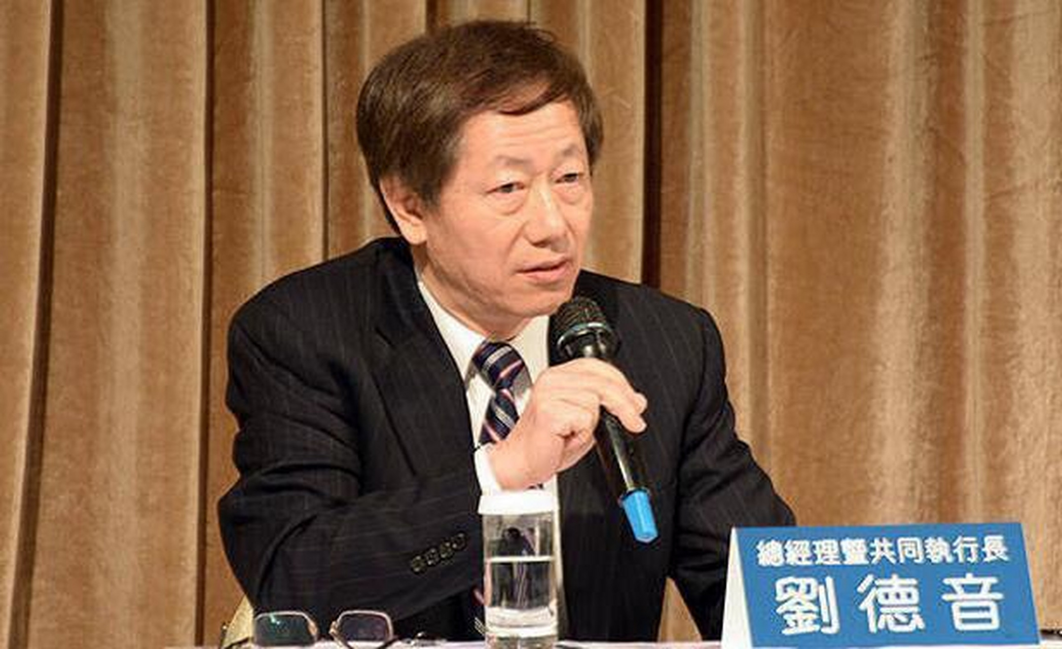 不过刘德音称台积电将逆时增长.#ceo来信