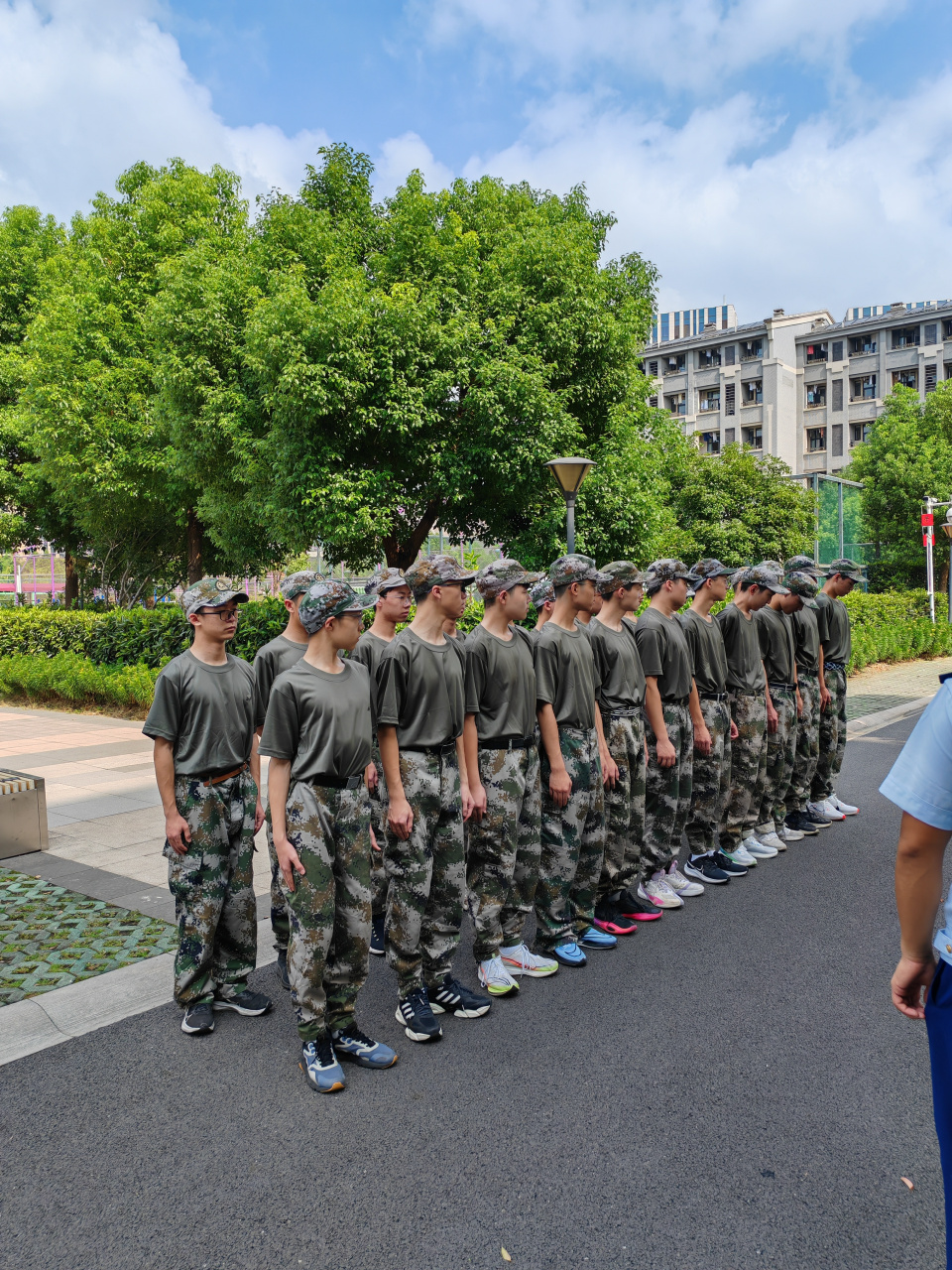 学军紫金港中学图片