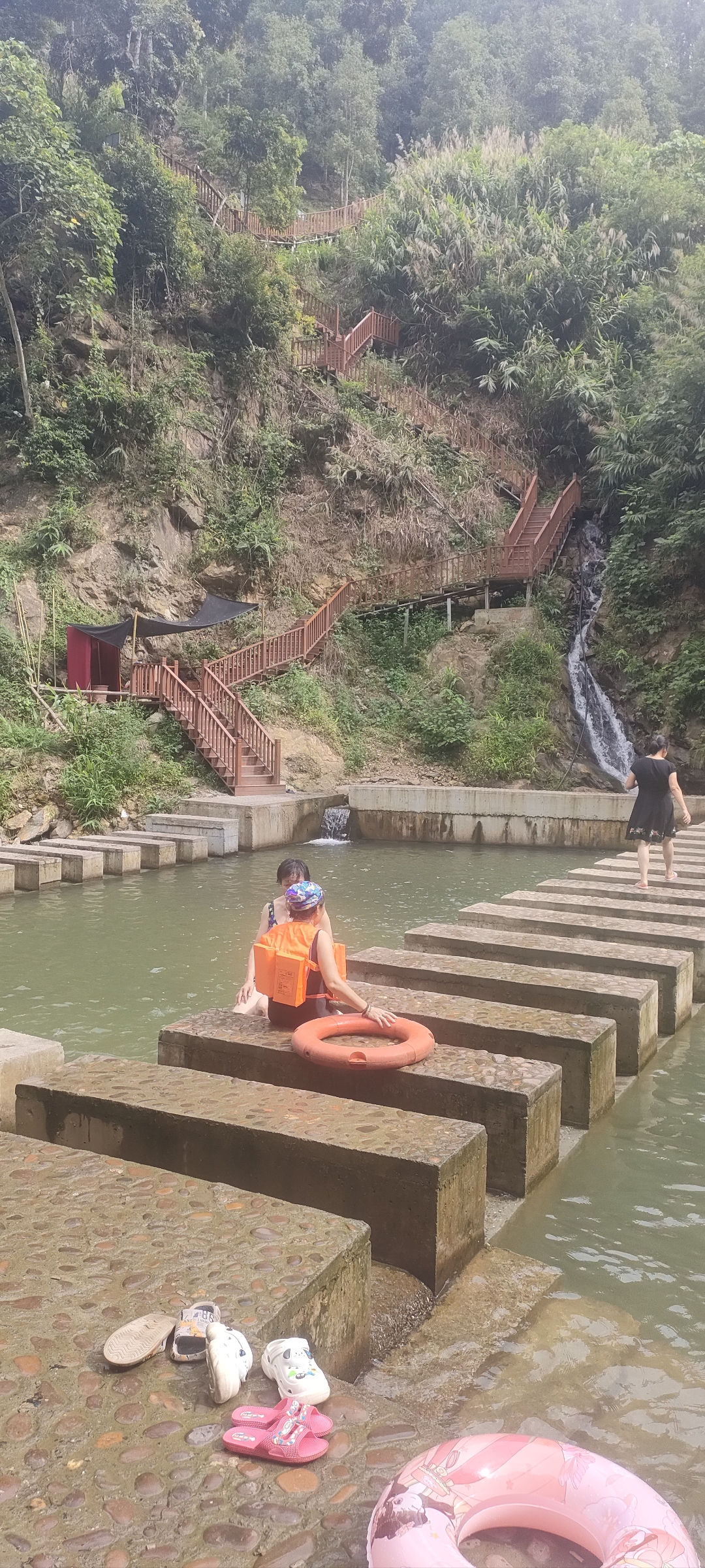 本地推荐#梧州市苍梧县狮寨镇安乐瀑布,天然瀑布,夏天玩水好去处