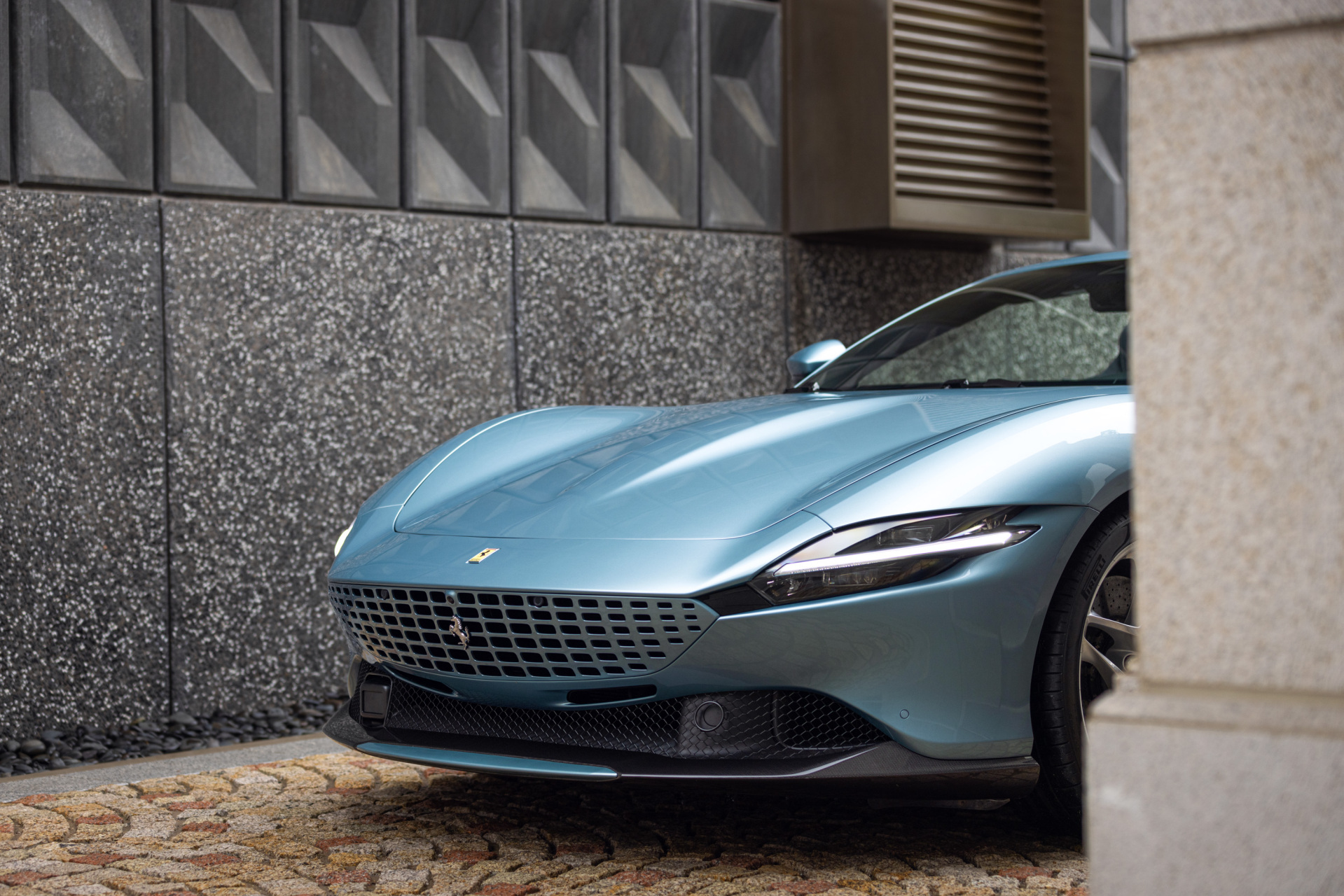 法拉利roma spider售价276.