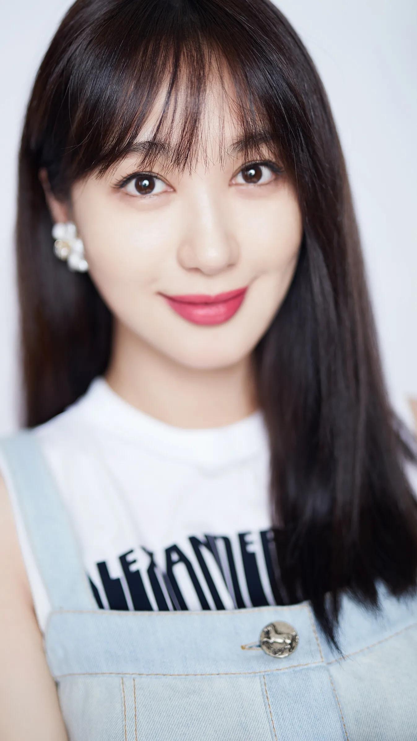 赵奕欢回怼李菲儿#  两个人一起参加节目,李菲儿说了一句你刚来你不