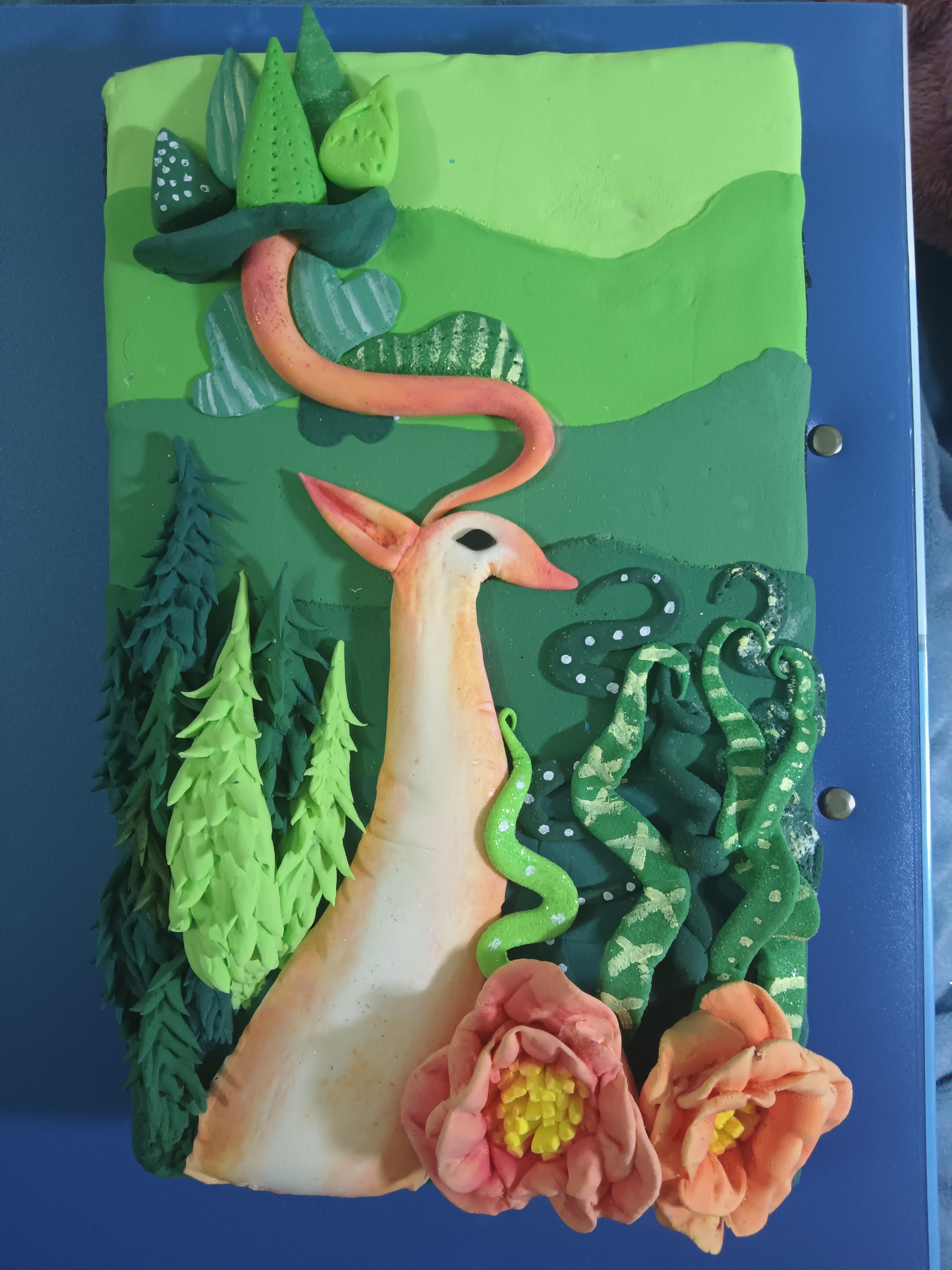 这一次,我选择了粘土作为媒介,与山林中的鹿有一次奇妙的相遇