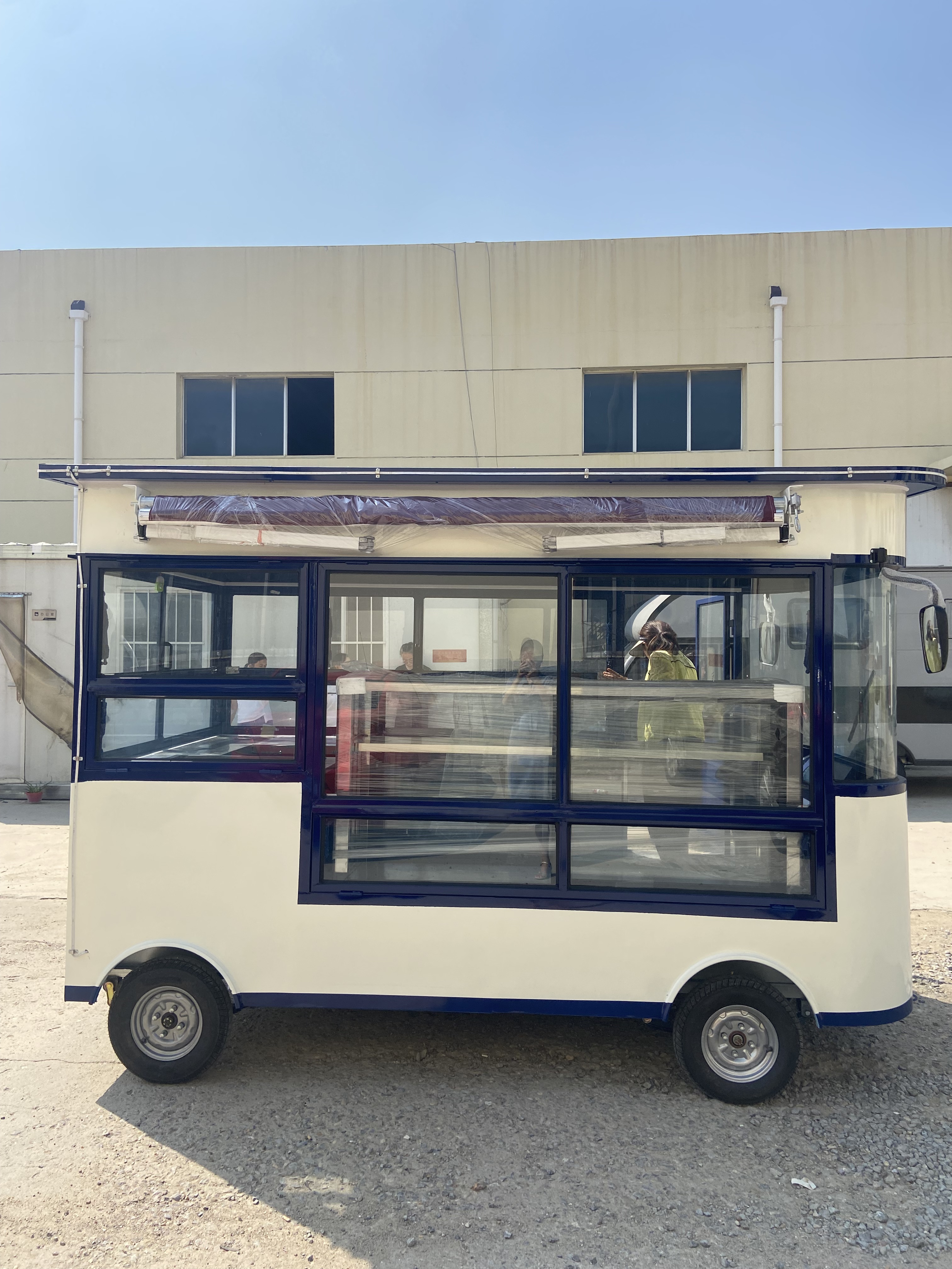 多功能四轮餐车摆摊车#网红移动餐车# #电动餐车小吃车美食车流动摆摊