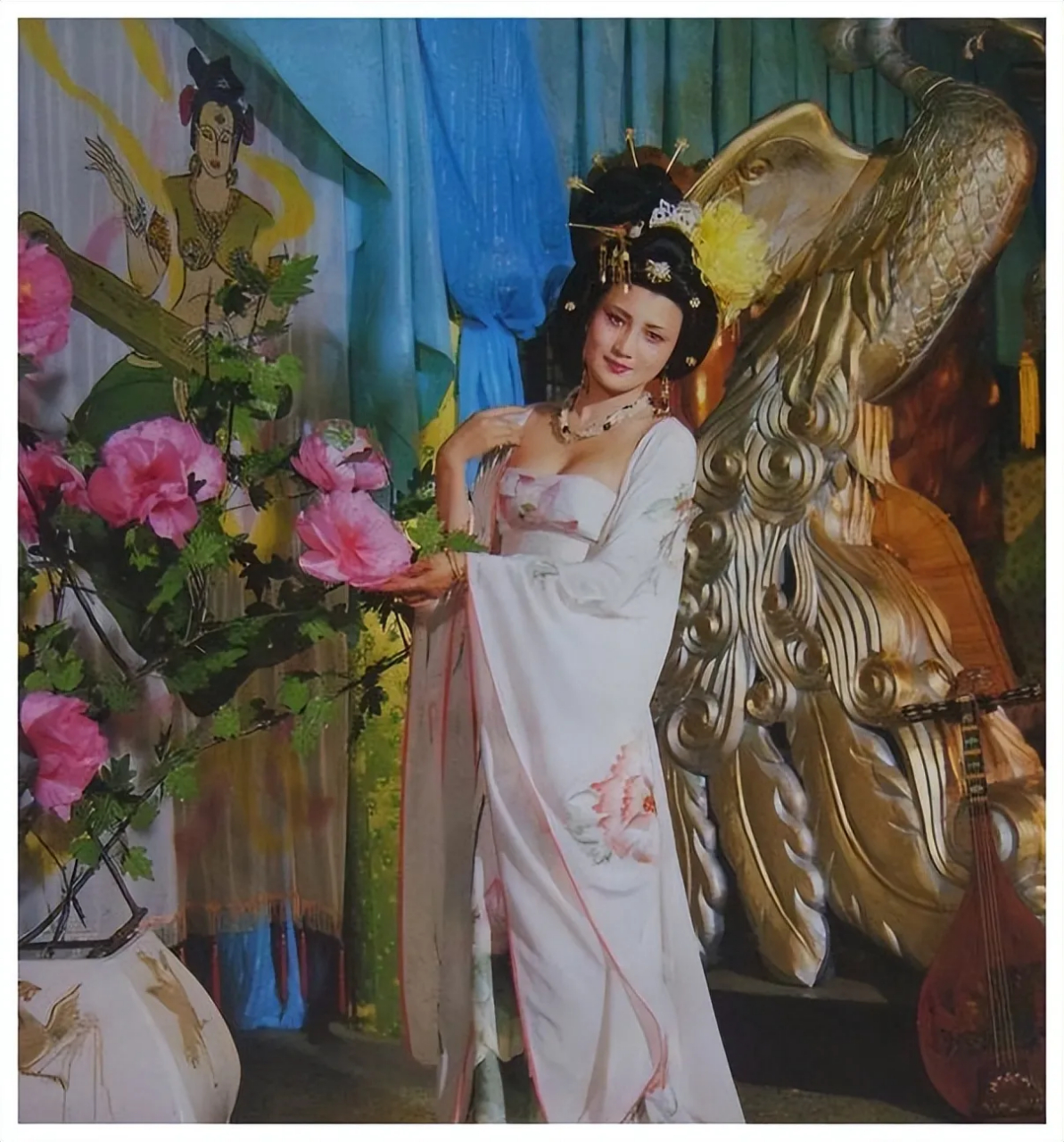 这张王璐瑶扮演的杨贵妃的照片真是令人惊艳!