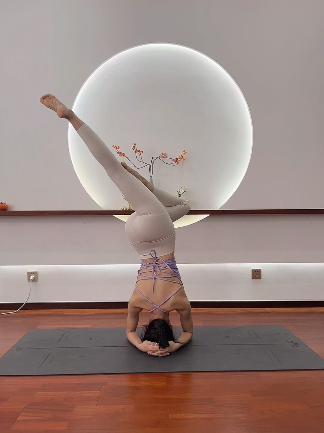 0069♀15解锁新姿势,半蹲瑜伽美到炸!