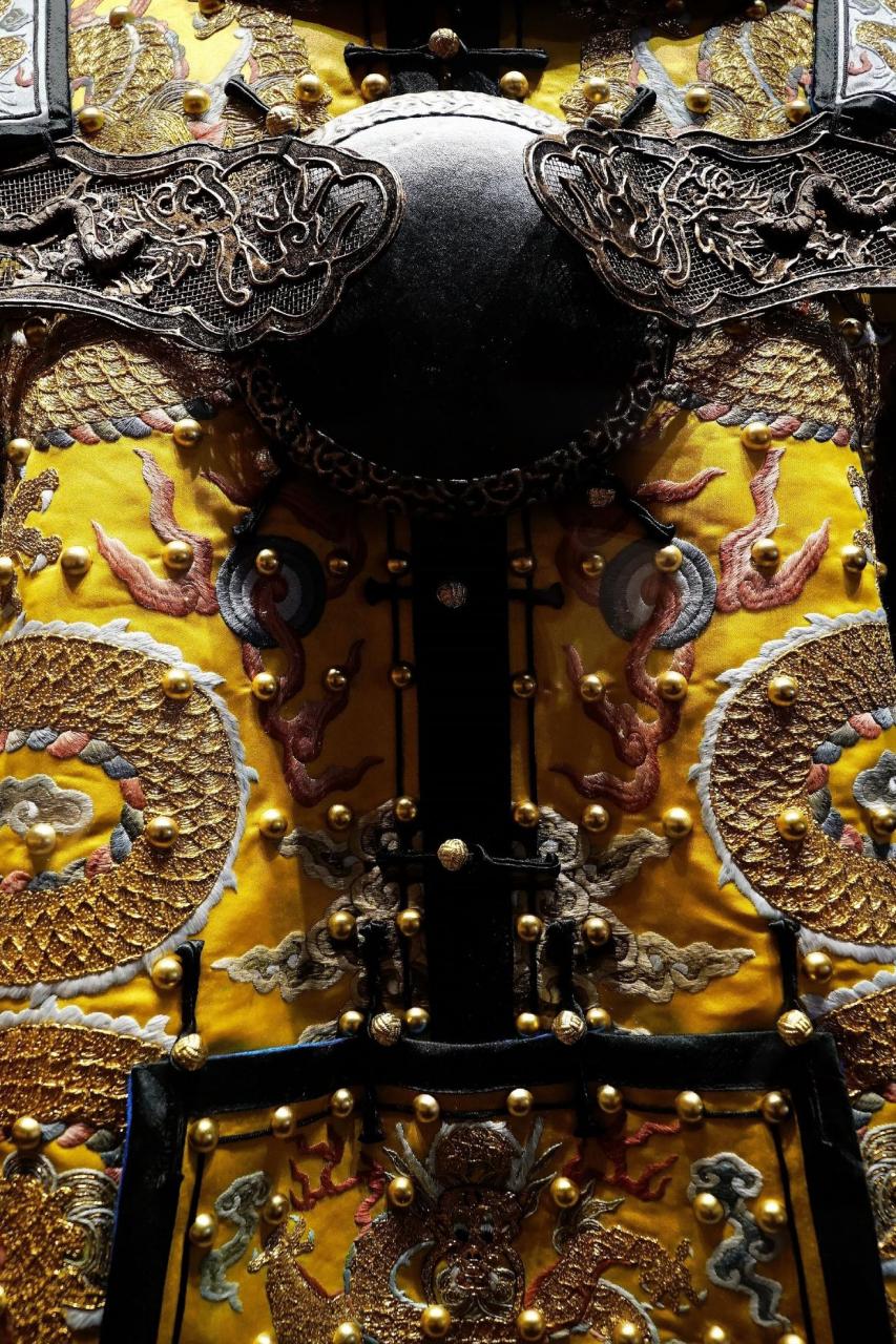 估值8个亿的乾隆皇帝大阅甲胄居然不在我国原件在法国军事博物馆01