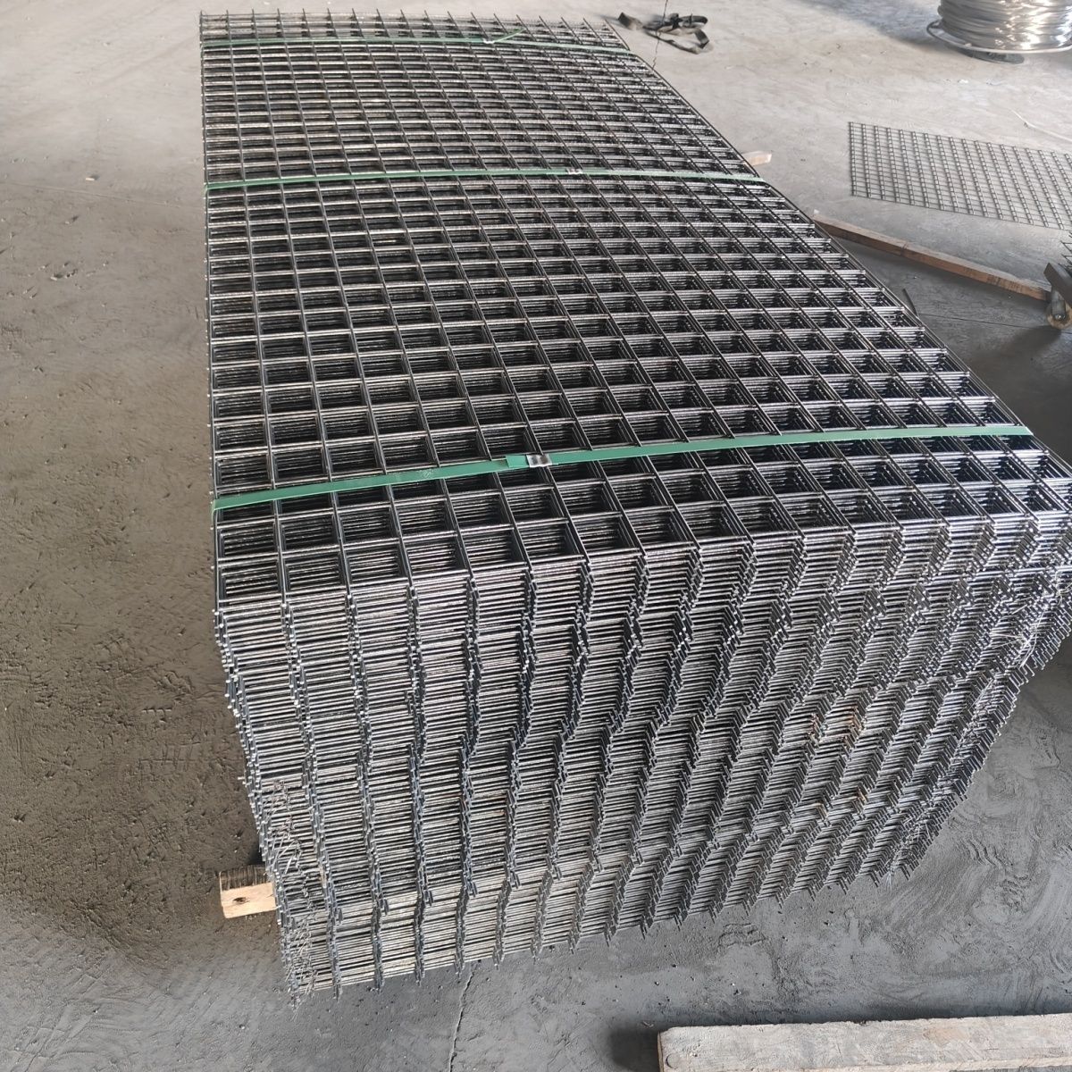 贵州尚誉获得金属网片加工焊接用夹持设备专利进步设备的实用性