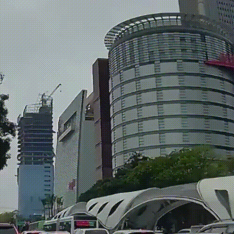 台湾省台中市新光三越百货公司今日上午发生严重瓦斯爆炸事故