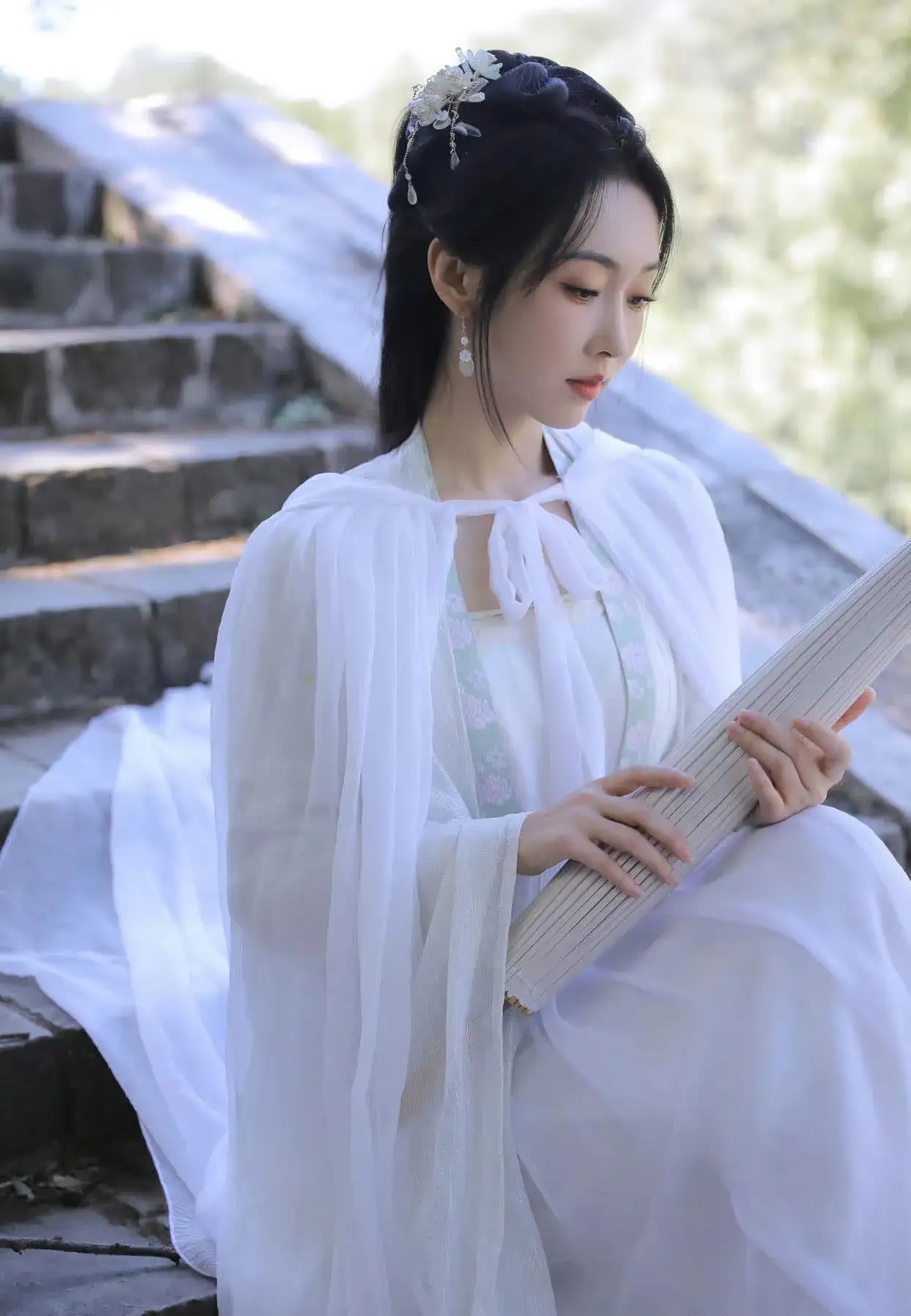 古装美女小姐姐长的真好看,很养眼#动态连更挑战# #养眼美女