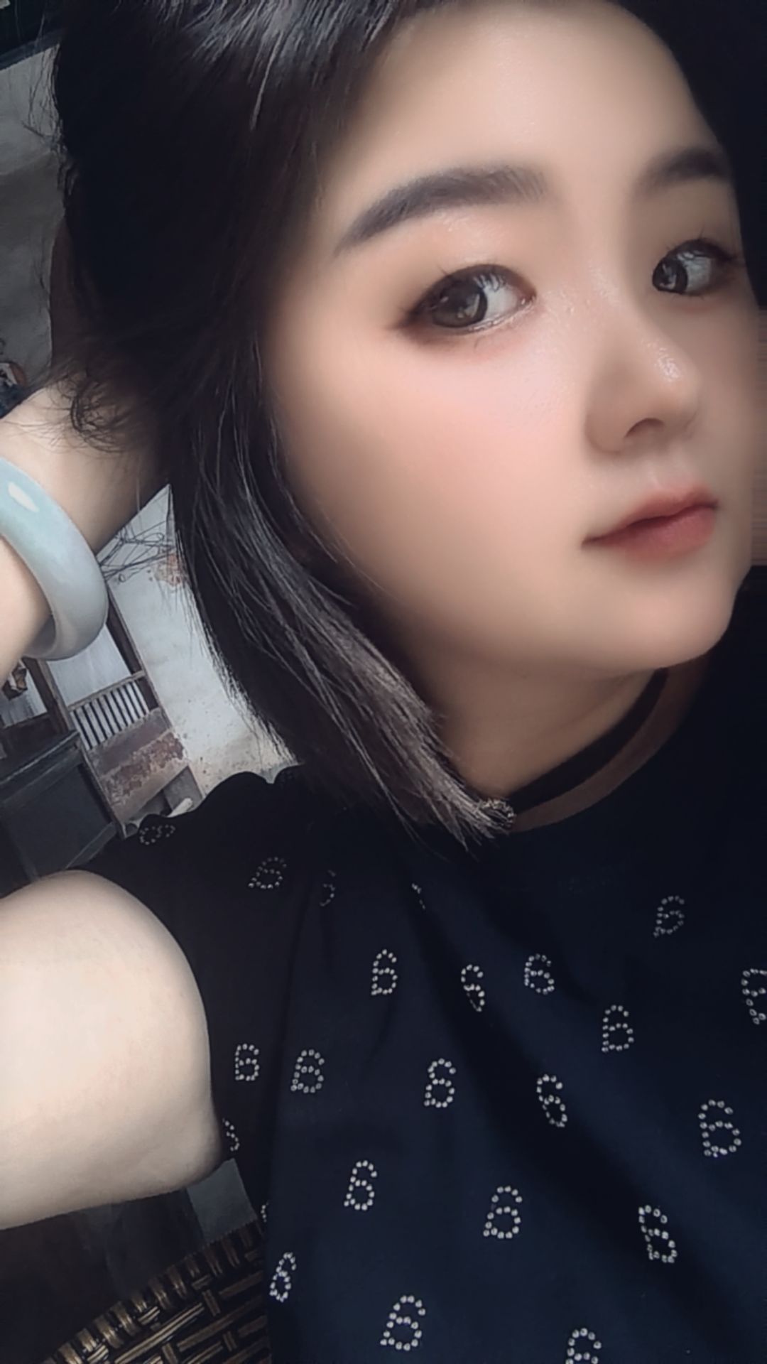 一个小女孩快手点赞视频（快手上的小女孩）