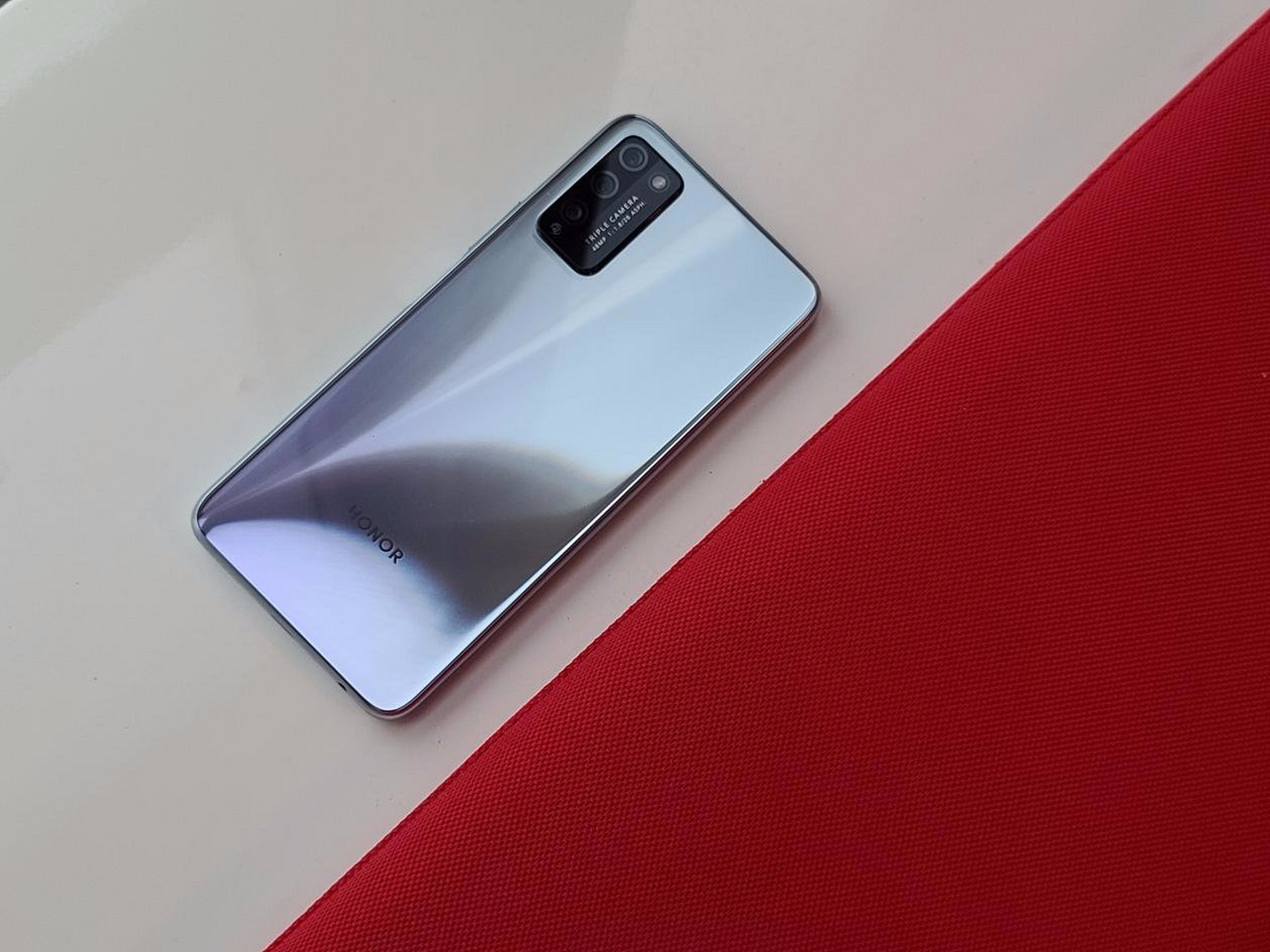 银色的荣耀30青春版给人一种久违的秩序感 #度小七开箱记# #荣耀30