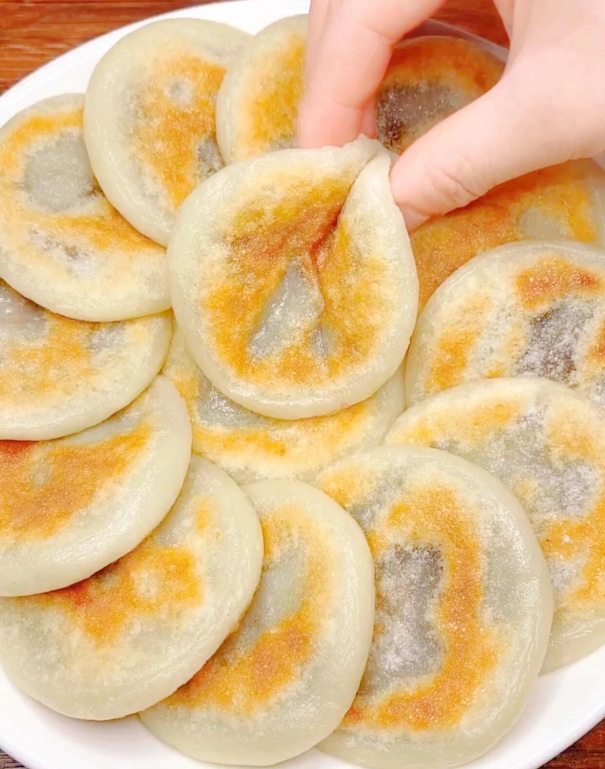 人爱不释手的神仙吃法——豆沙糯米饼,保证你吃一次就爱上 糯米饼做法