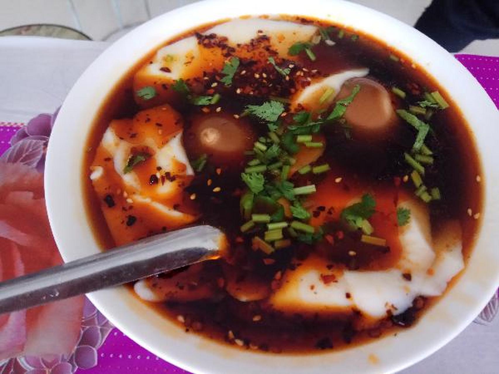 高唐老豆腐是山东聊城高唐风味名吃之一.