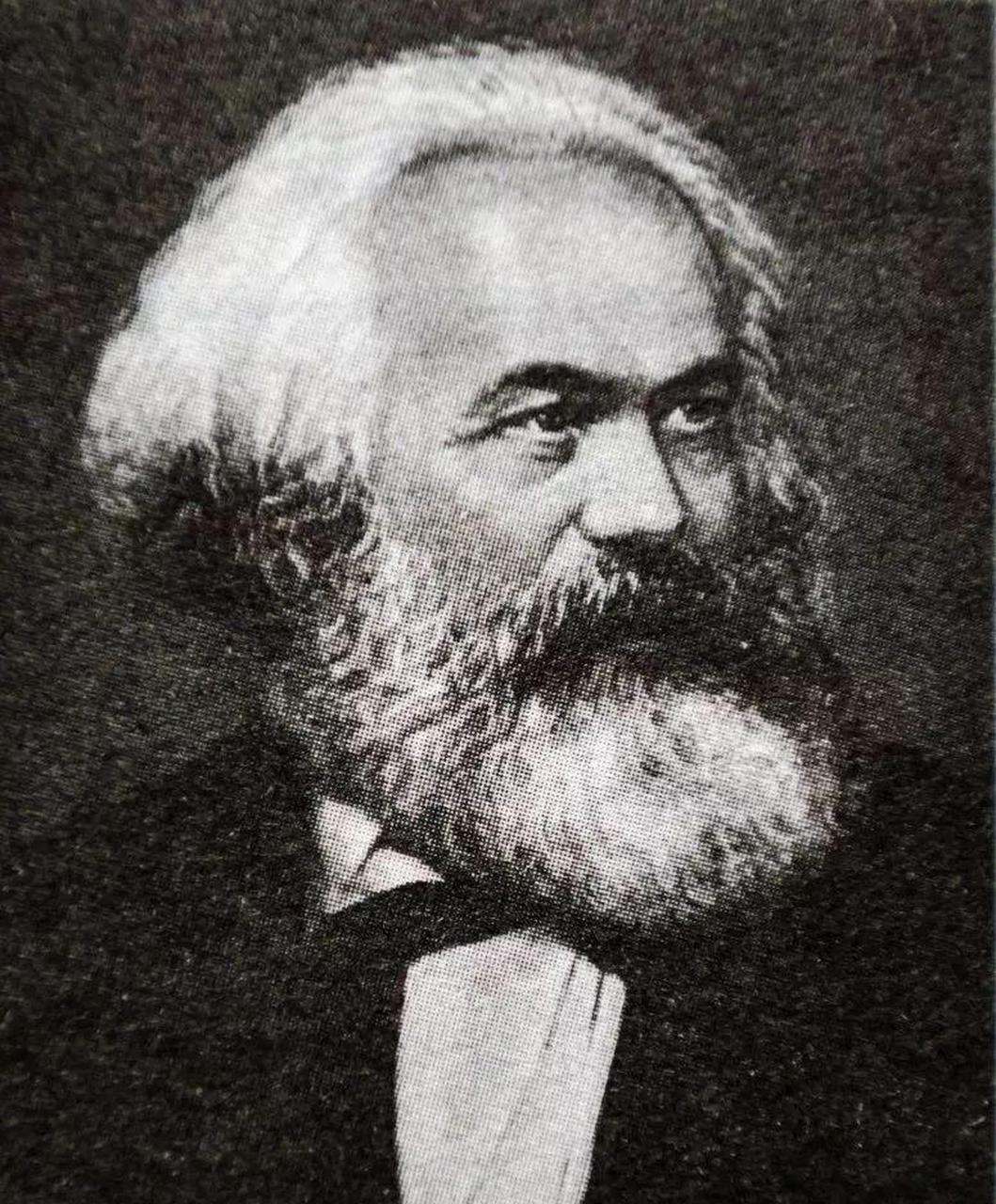 历史冷知识# #历史# #马克思#  对于小布尔乔亚来说今天是经过资本