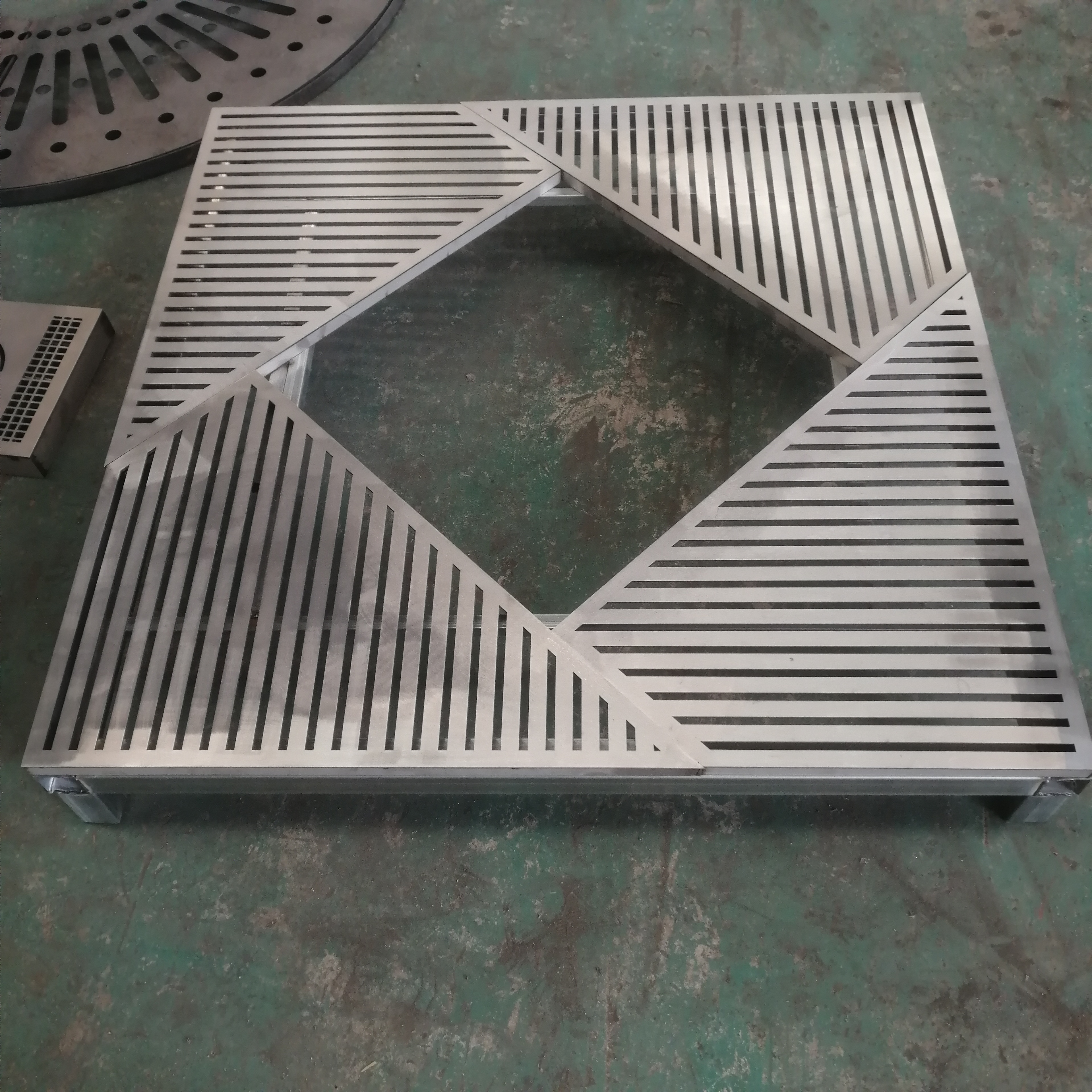 不锈钢树池篦子格栅钢板切割护树板市政工程园林道路美化装饰盖板