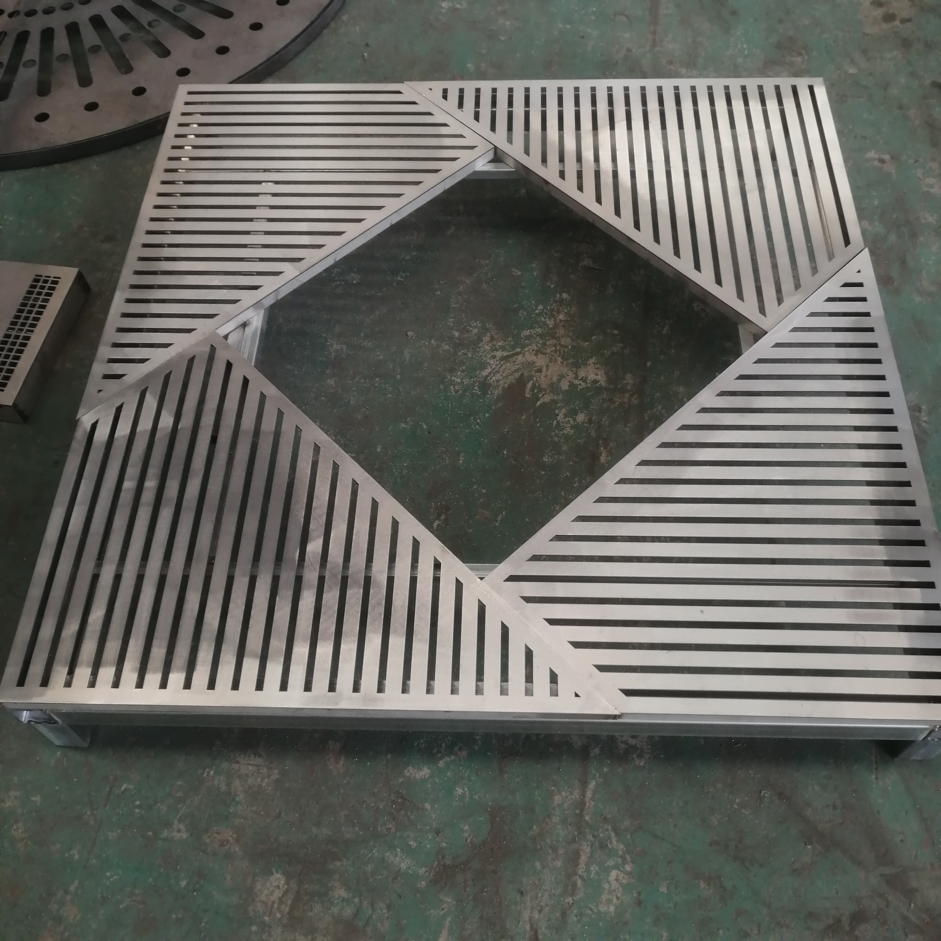 不锈钢树池篦子格栅钢板切割护树板市政工程园林道路美化装饰盖板