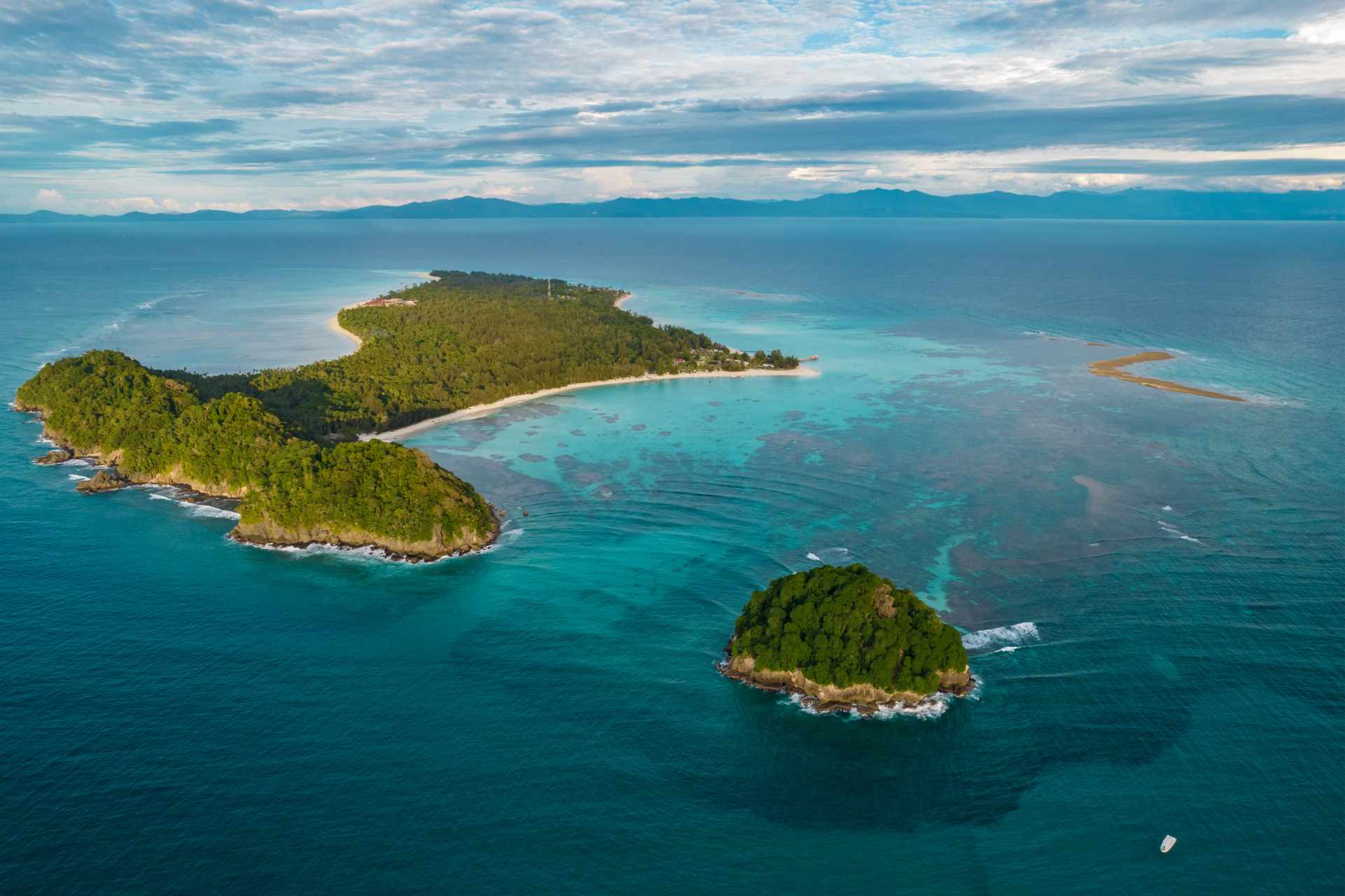 马来西亚旅游|沙巴宝藏海岛,美人鱼岛的极  美人鱼岛位于沙巴古打毛律